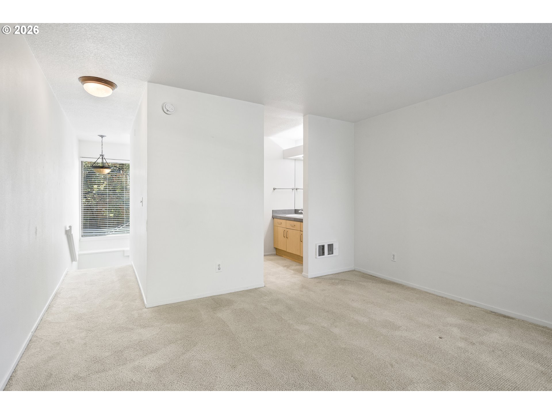 Photo #18: 325714798 Listing: Photo #18