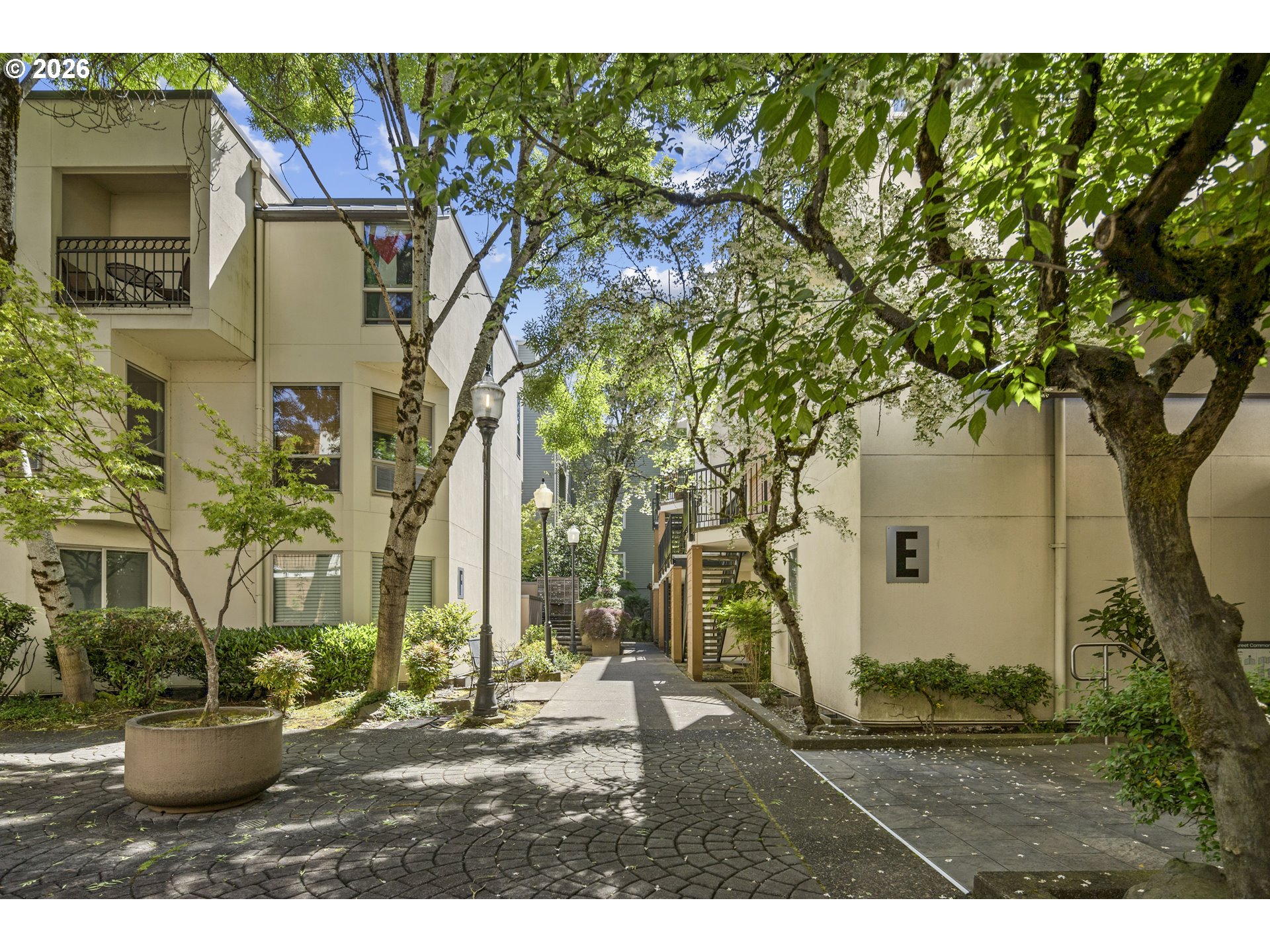 Photo #3: 325714798 Listing: Photo #3