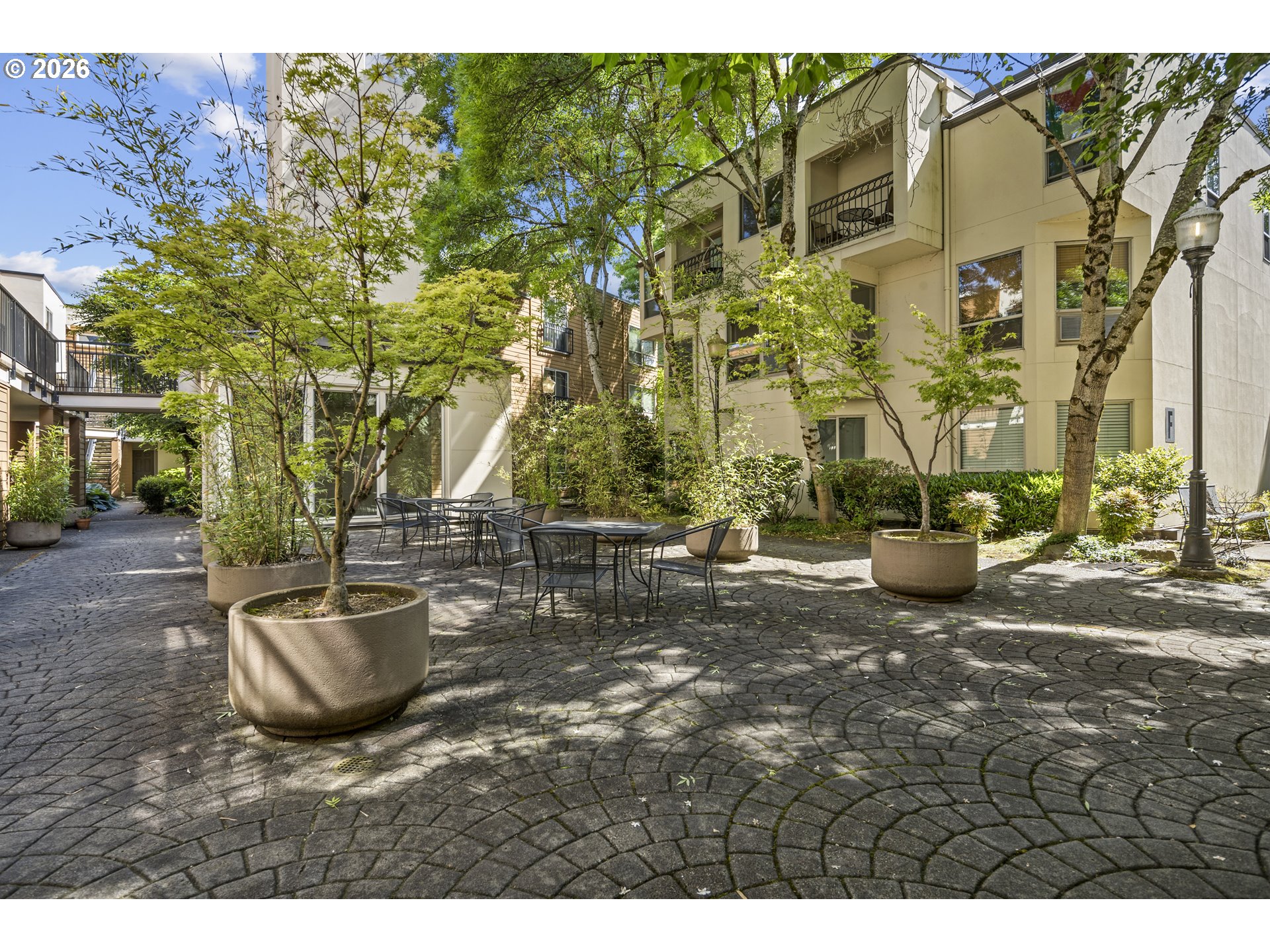 Photo #5: 325714798 Listing: Photo #5