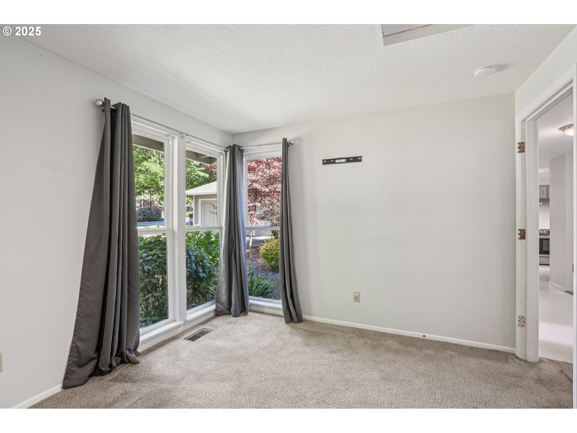 Photo #12: 326459889 Listing: Photo #12