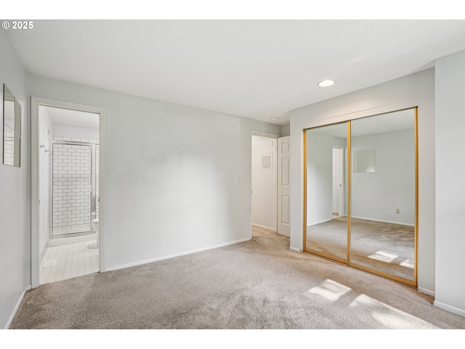 Photo #14: 326459889 Listing: Photo #14