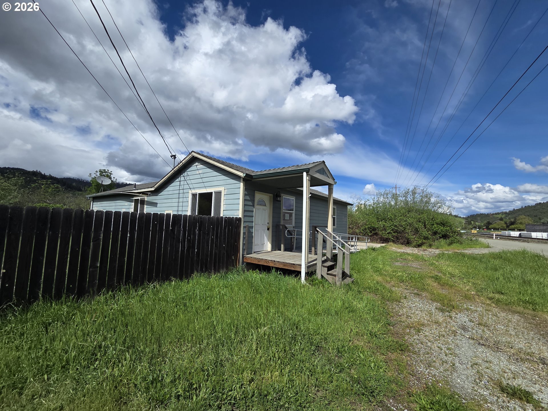 340 E 6TH AVE, Riddle, OR, 97469