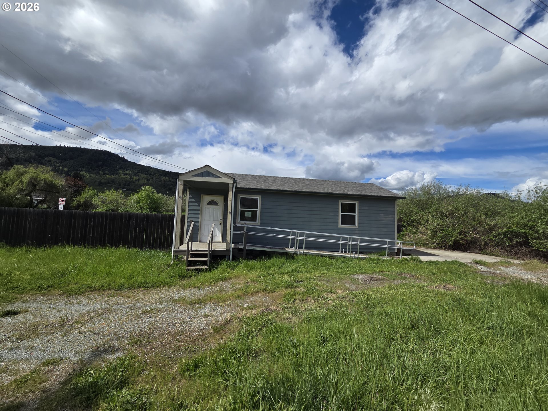 340 E 6TH AVE, Riddle, OR, 97469