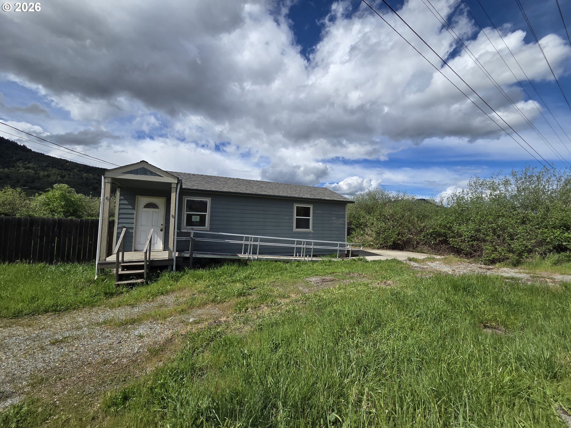 340 E 6TH AVE, Riddle, OR, 97469