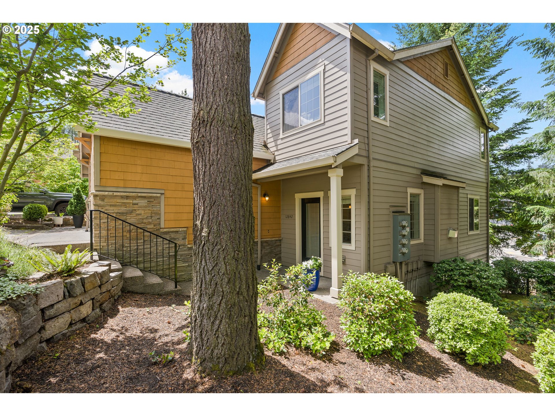 Photo #3: 327829143 Listing 