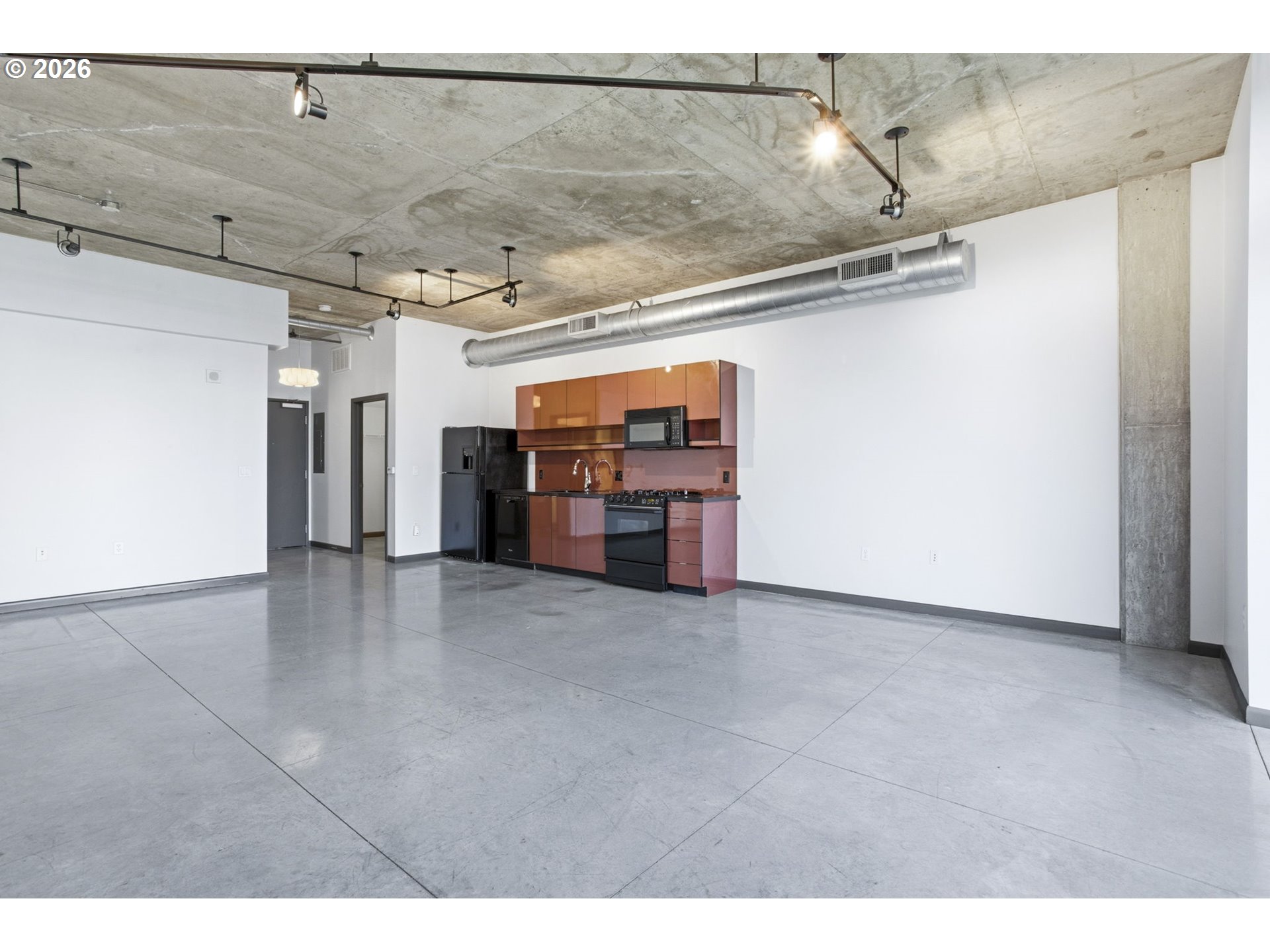 Photo #10: 327898123 Listing: Photo #10