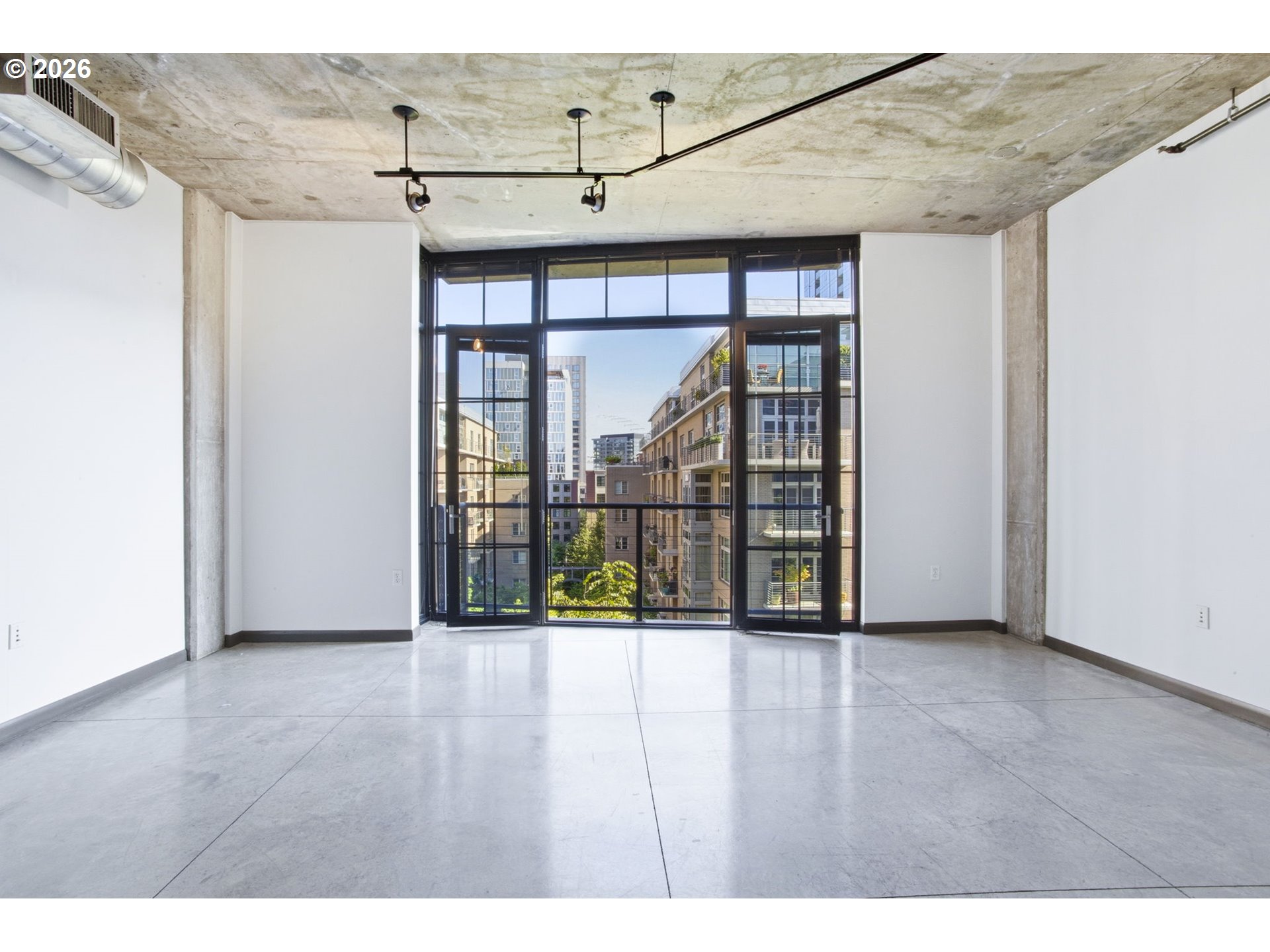 Photo #11: 327898123 Listing: Photo #11