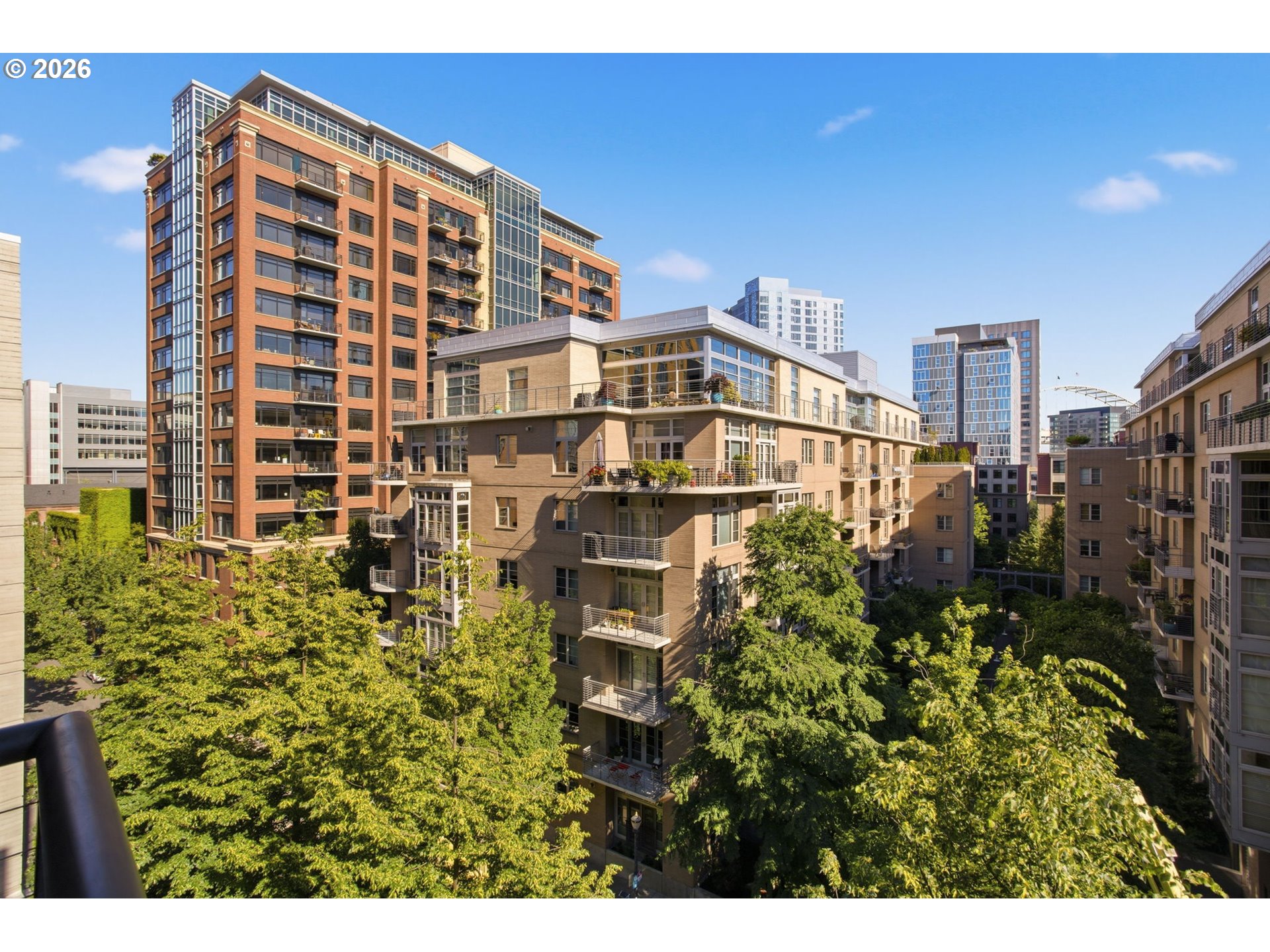 Photo #12: 327898123 Listing: Photo #12