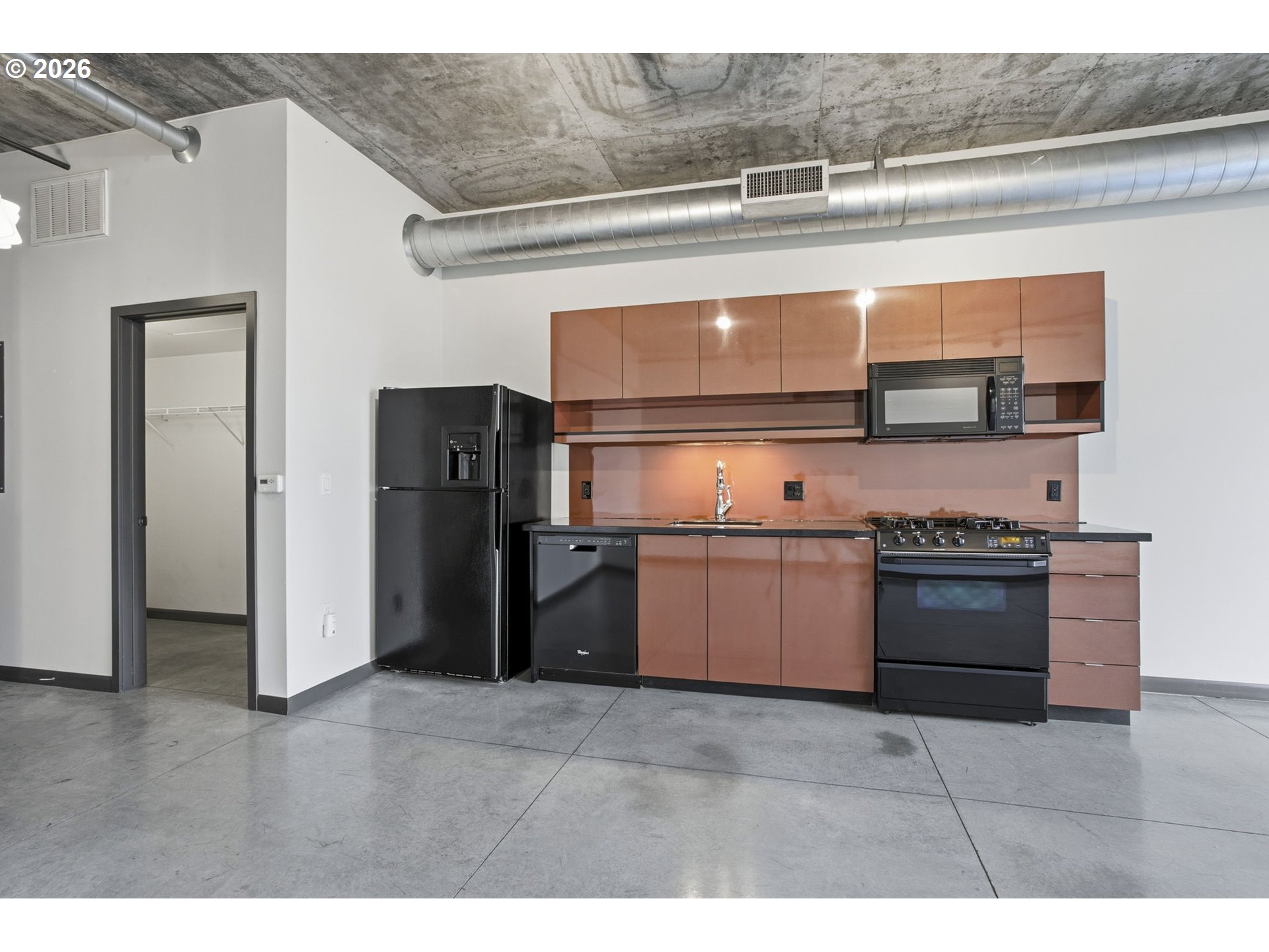 Photo #14: 327898123 Listing: Photo #14