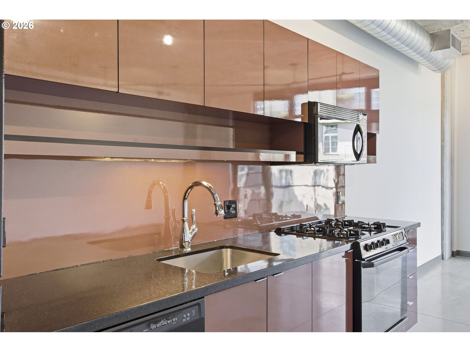 Photo #15: 327898123 Listing: Photo #15