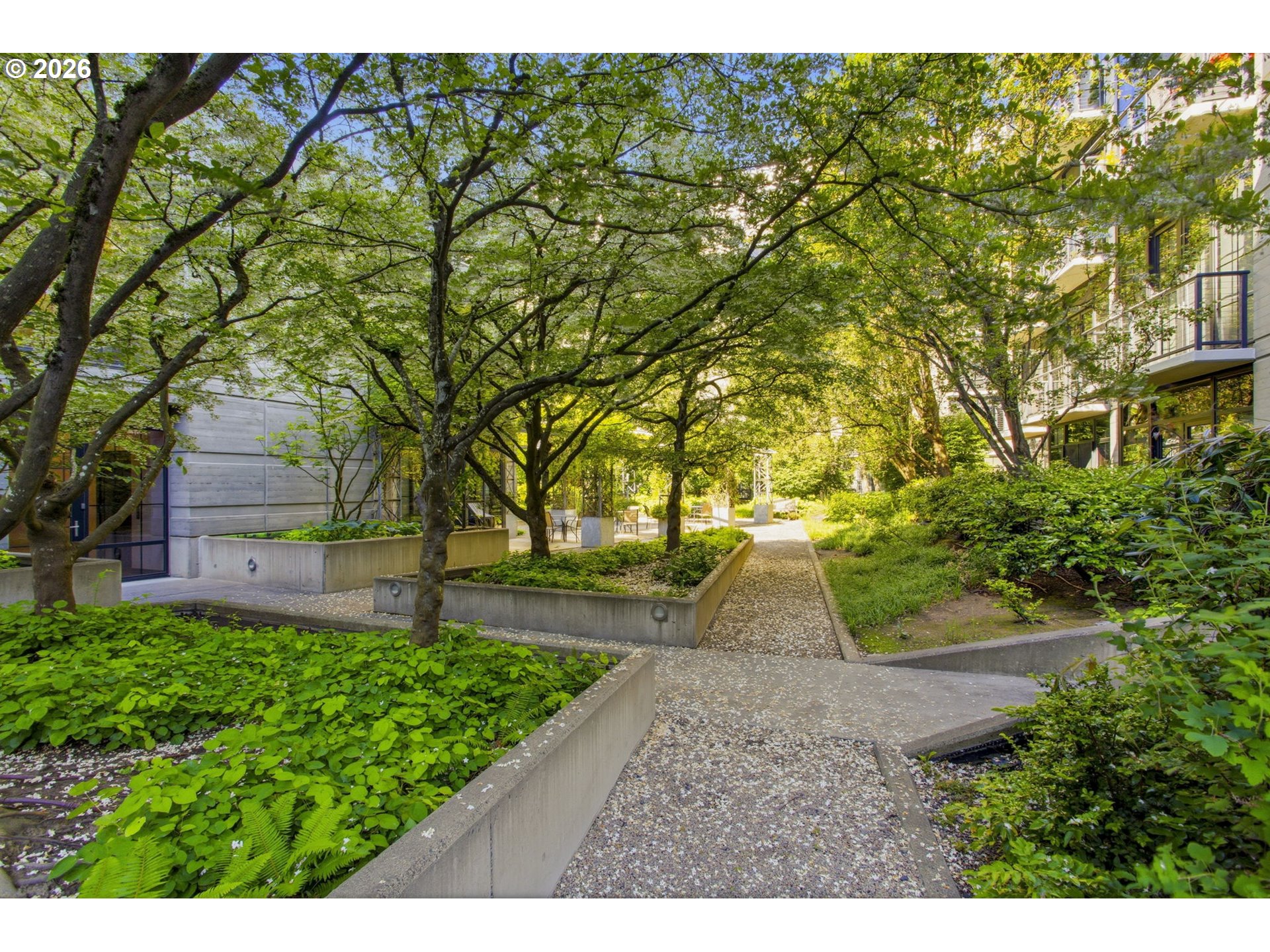 Photo #20: 327898123 Listing: Photo #20