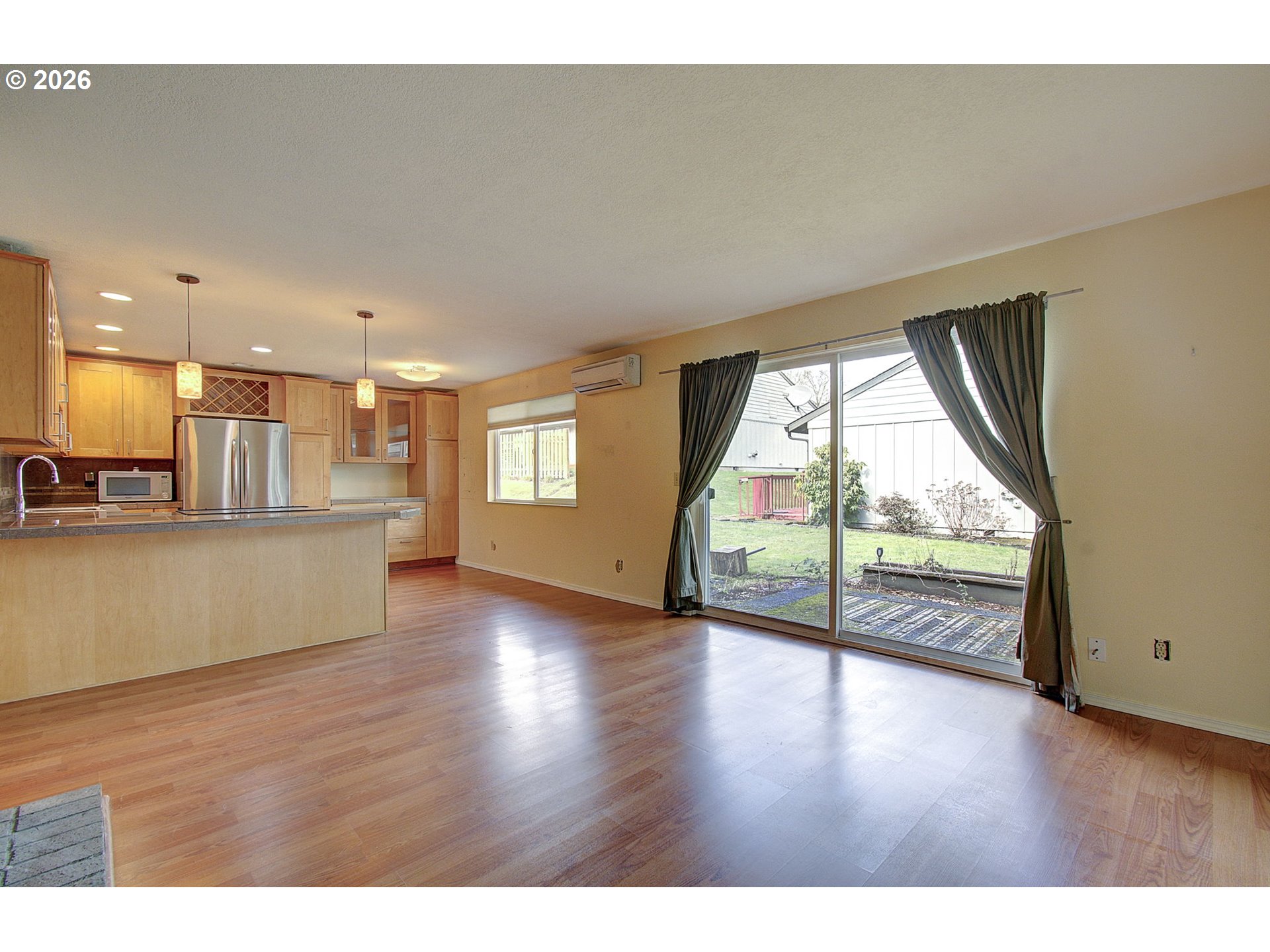 Photo #8: 328131805 Listing: Photo #8