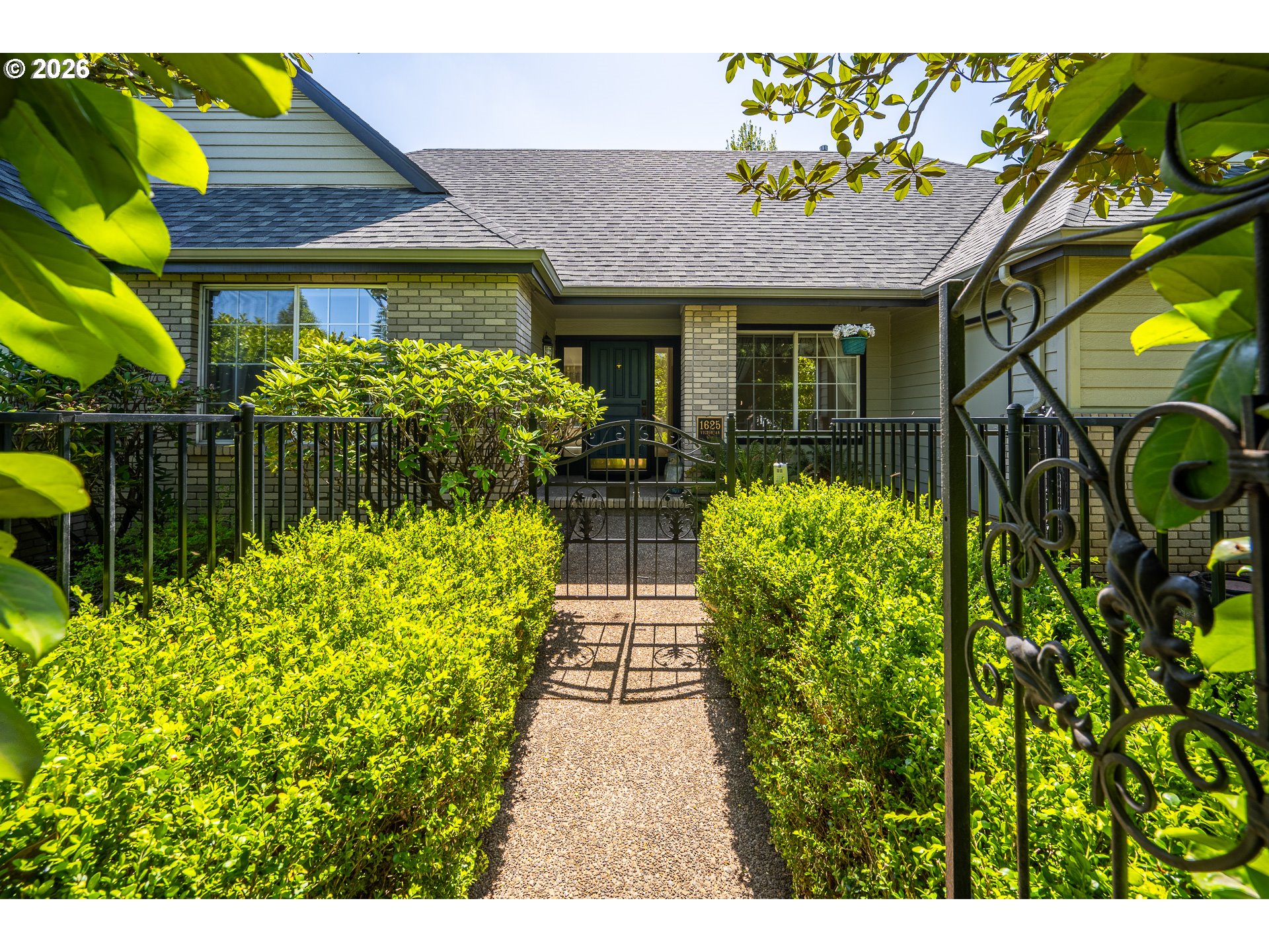 880 Spyglass DR, Eugene, OR, 97401