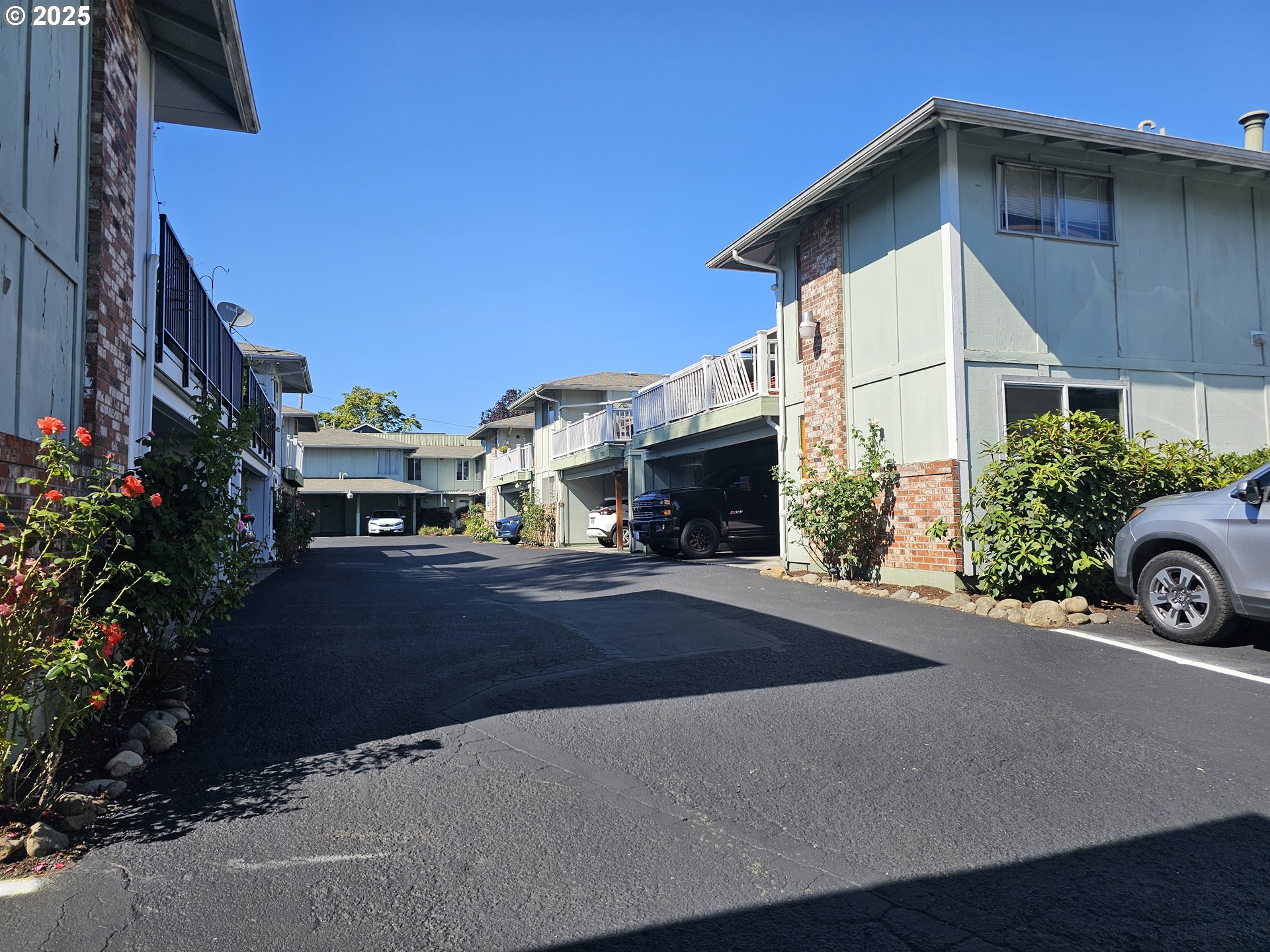 Photo #24: 328624517 Listing: Photo #24