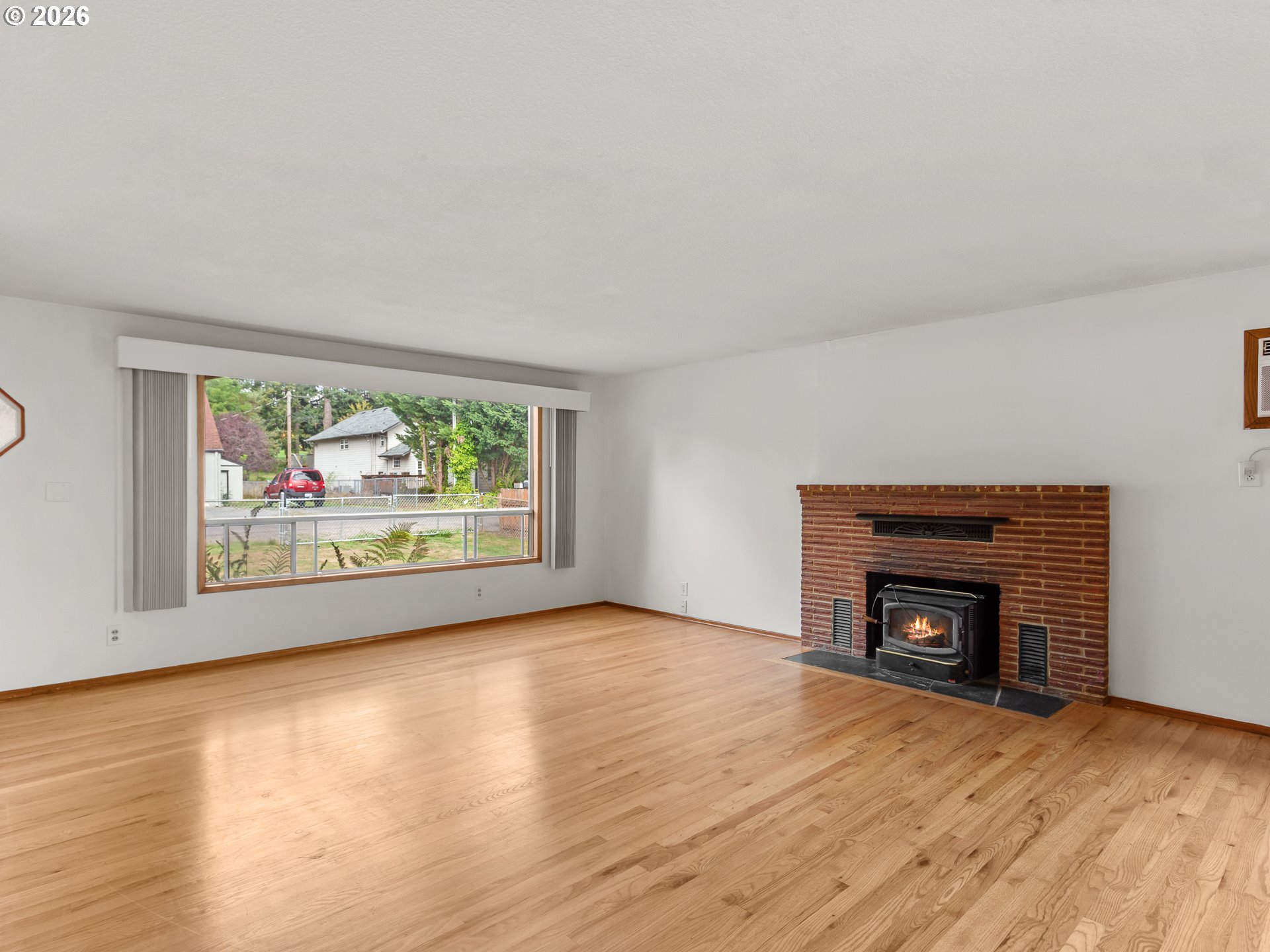 Property photo 6 of 43