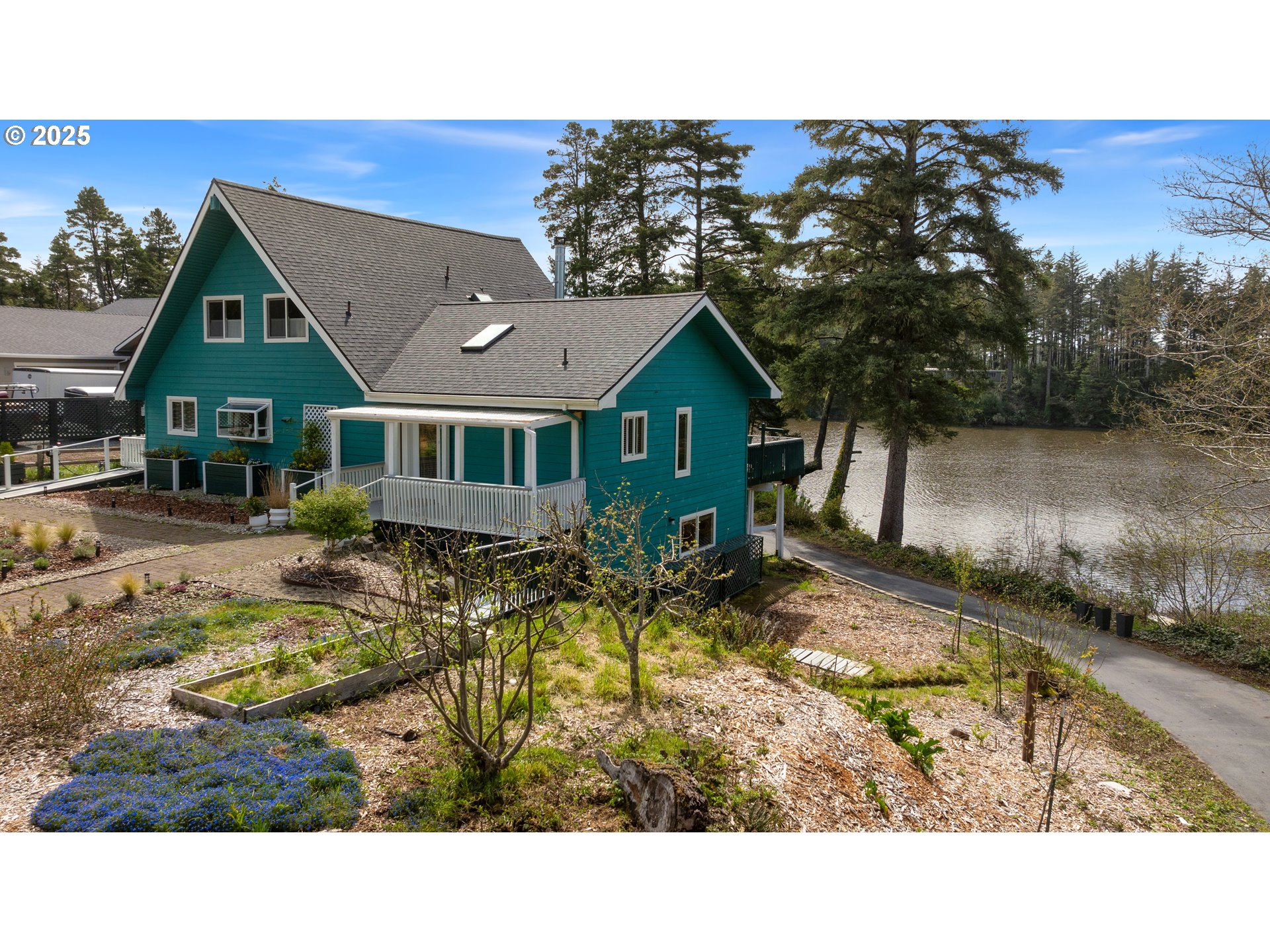 650 NE LILLIAN LN, Depoe Bay, OR, 97341