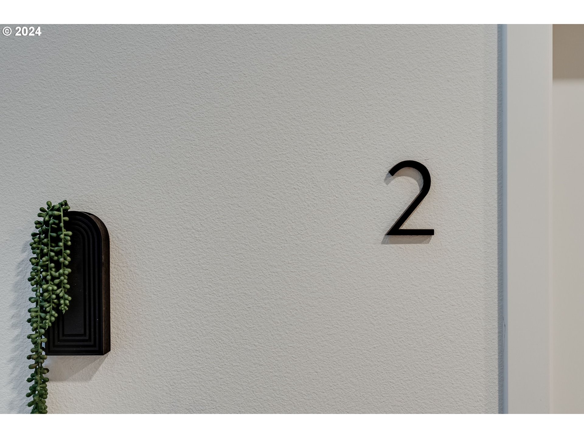 Photo #6: 332635193 Listing: Photo #6