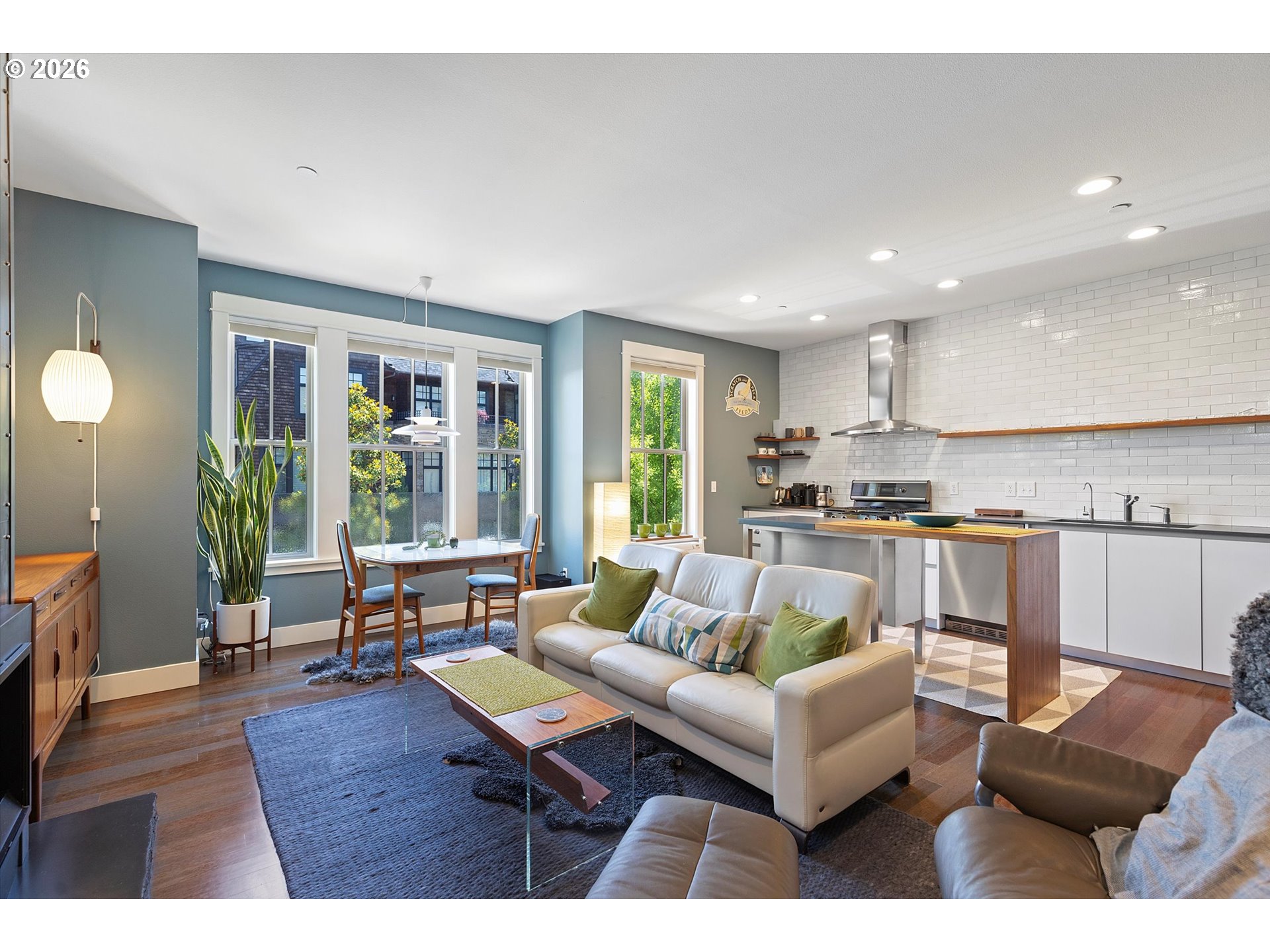 Photo #5: 332807244 Listing: Photo #5