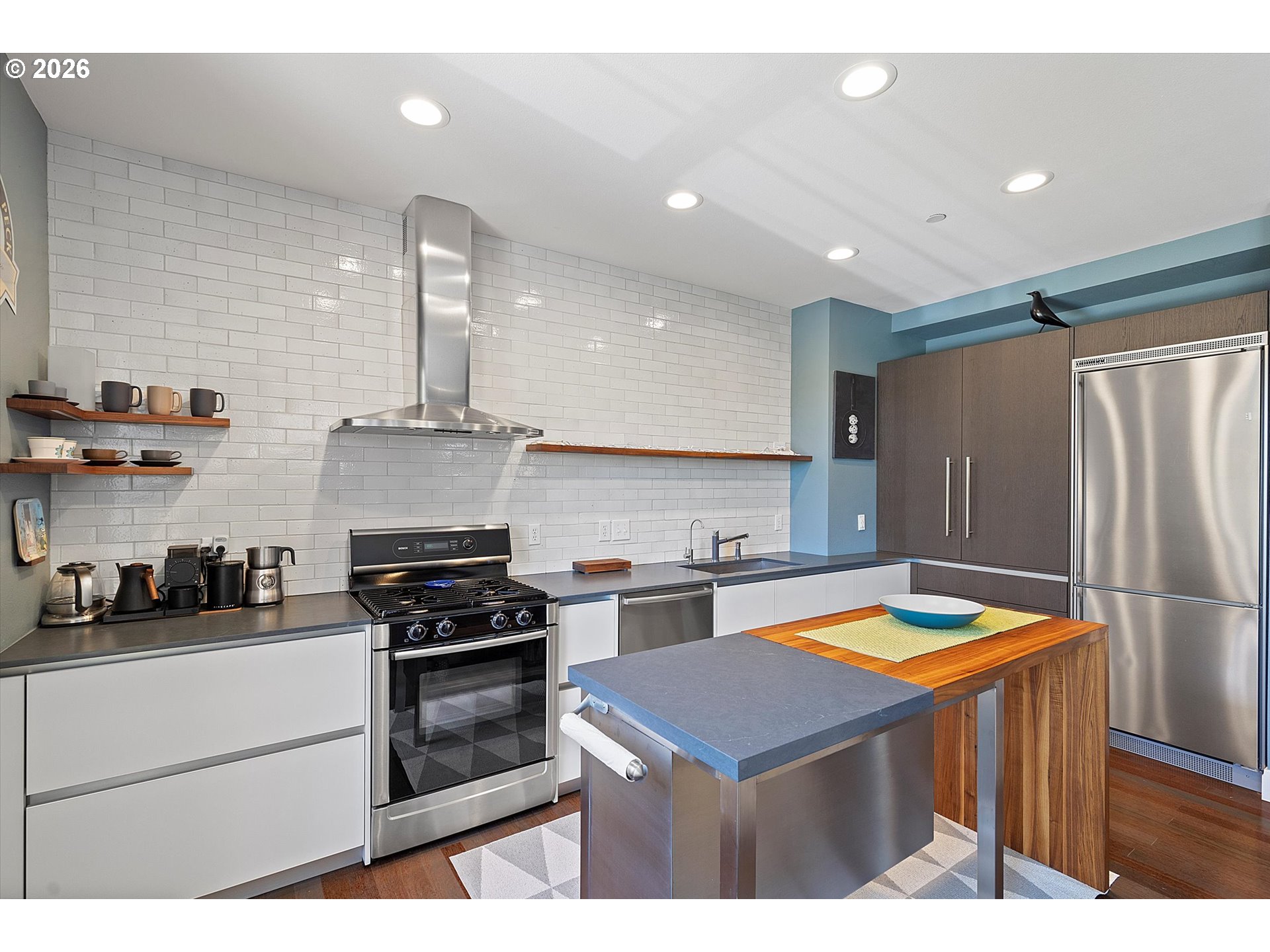 Photo #8: 332807244 Listing: Photo #8