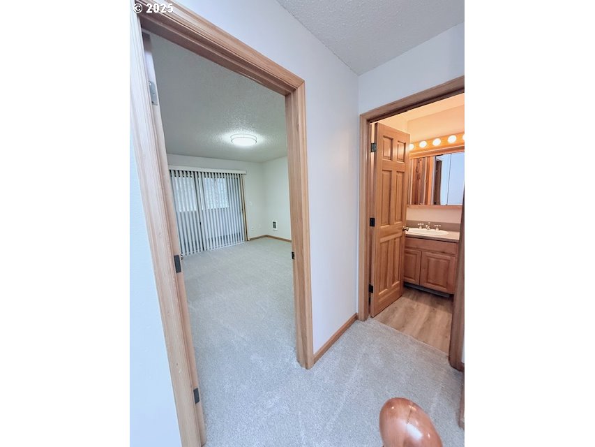 Photo #10: 332940210 Listing: Photo #10