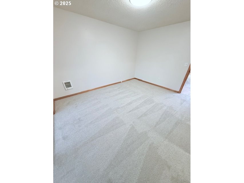 Photo #15: 332940210 Listing: Photo #15