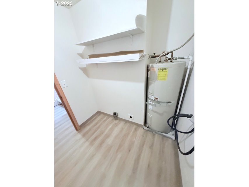 Photo #4: 332940210 Listing: Photo #4