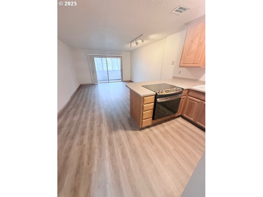 Photo #22: 332940210 Listing: Photo #22