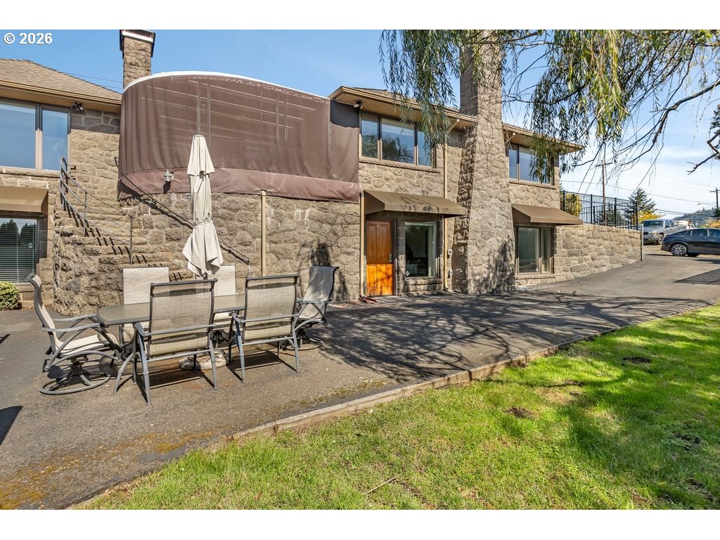 Property photo 10 of 46