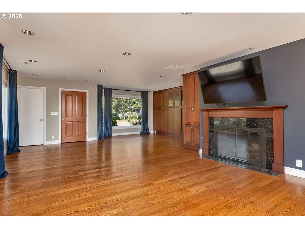 Property photo 13 of 46