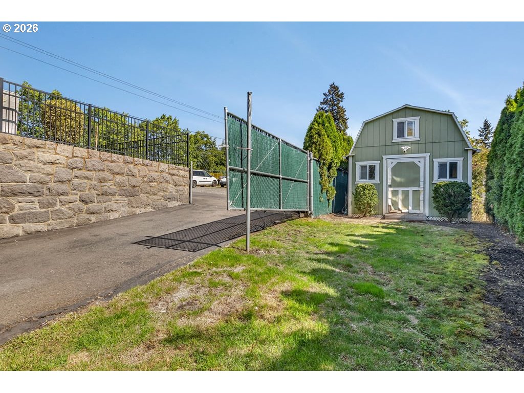 Property photo 9 of 46