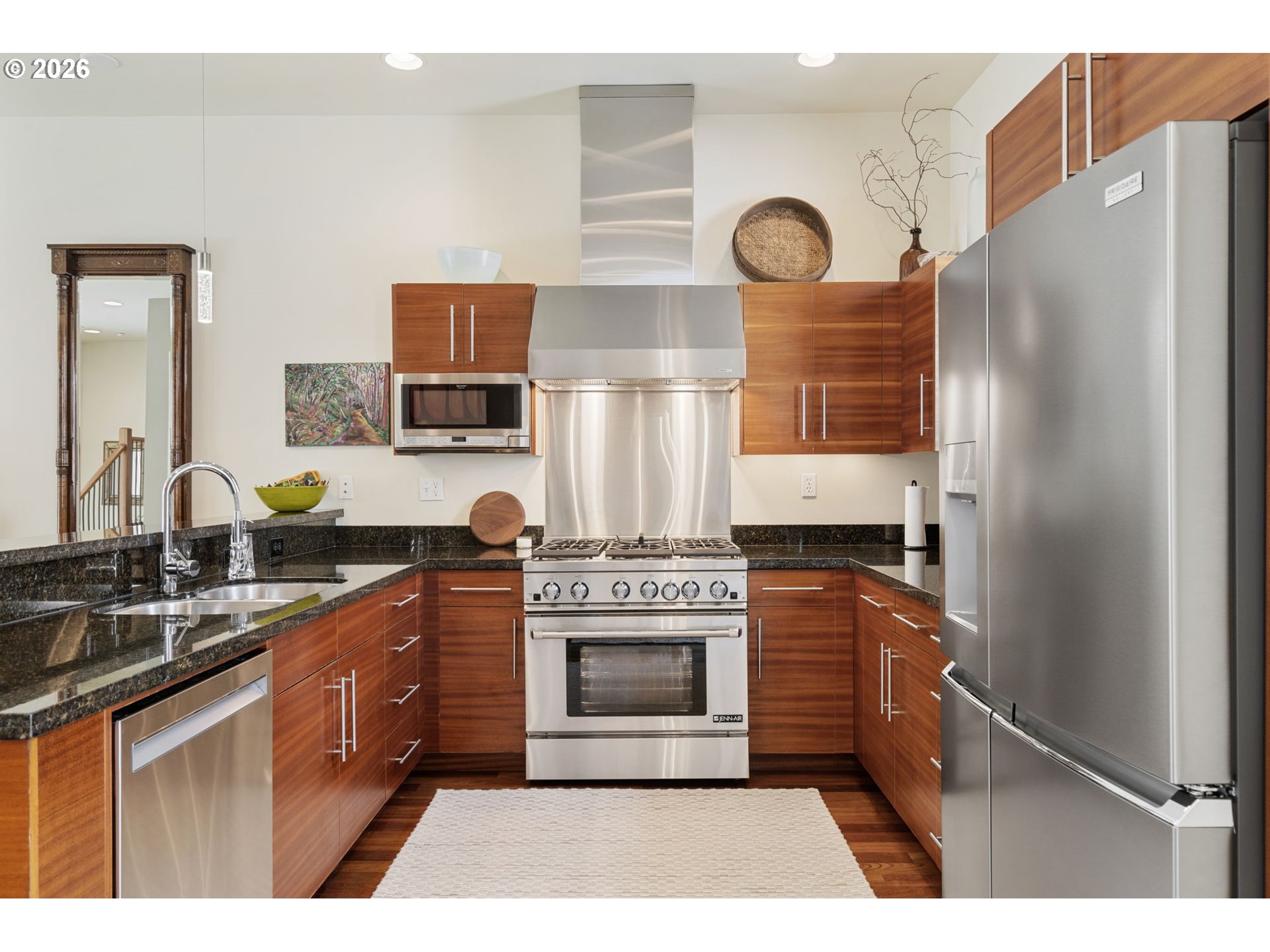 Photo #14: 333938265 Listing: Photo #14