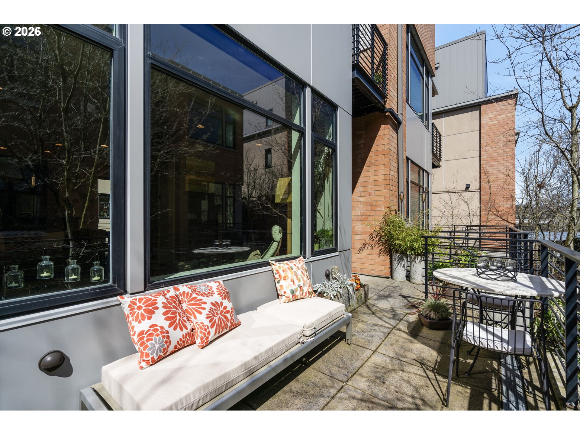 Photo #5: 333938265 Listing: Photo #5