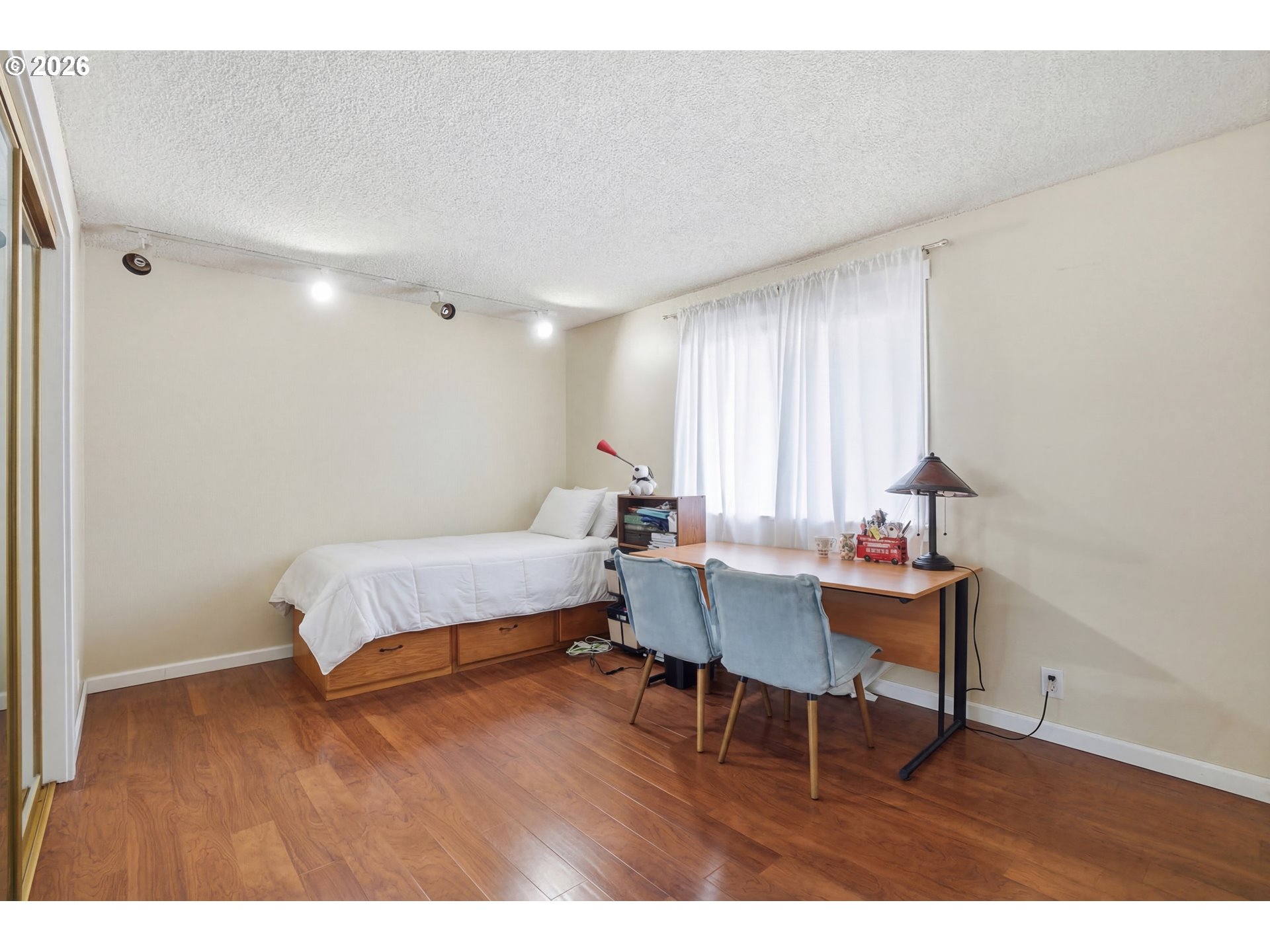 Photo #15: 334572079 Listing: Photo #15