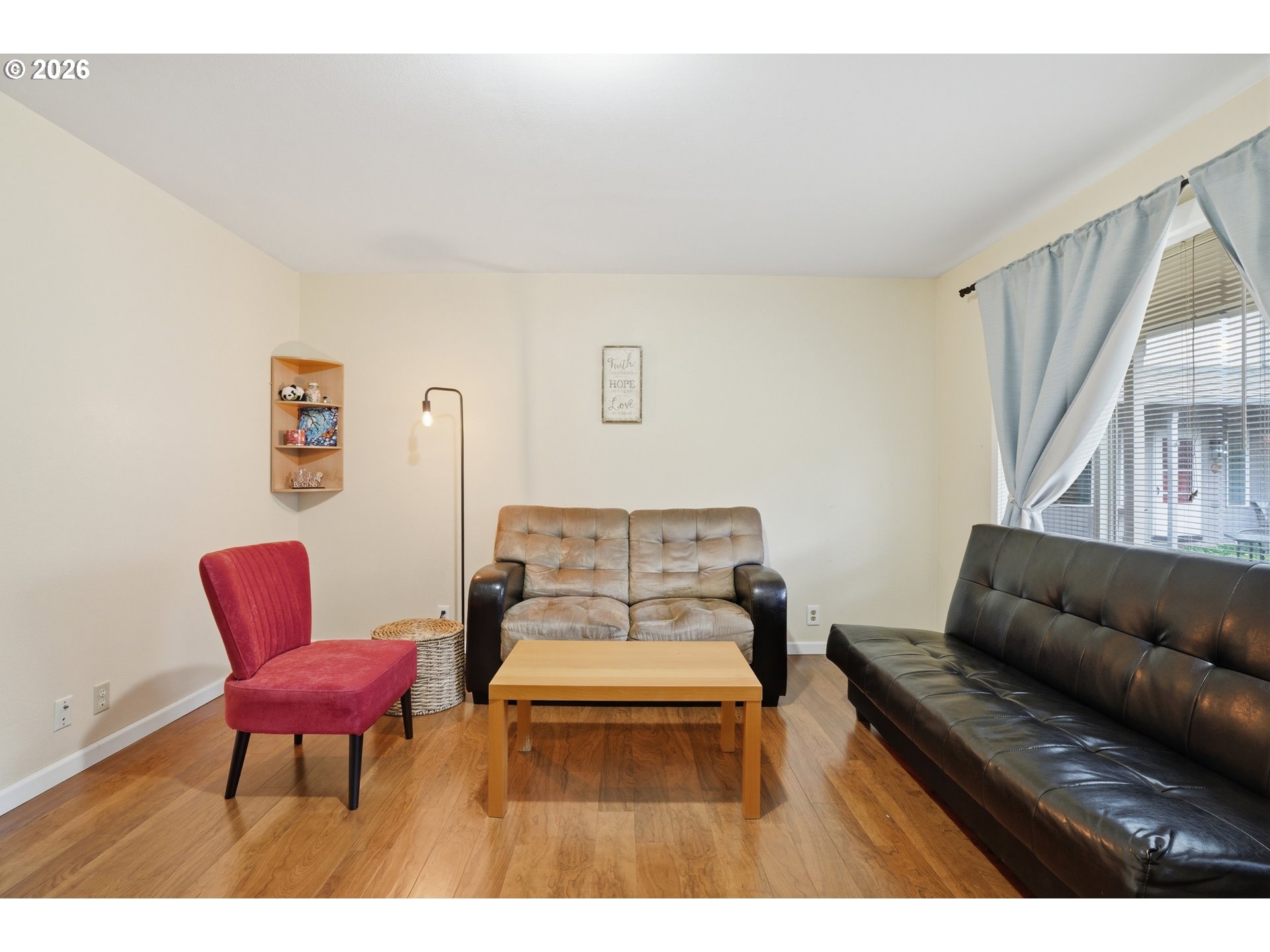 Photo #6: 334572079 Listing: Photo #6