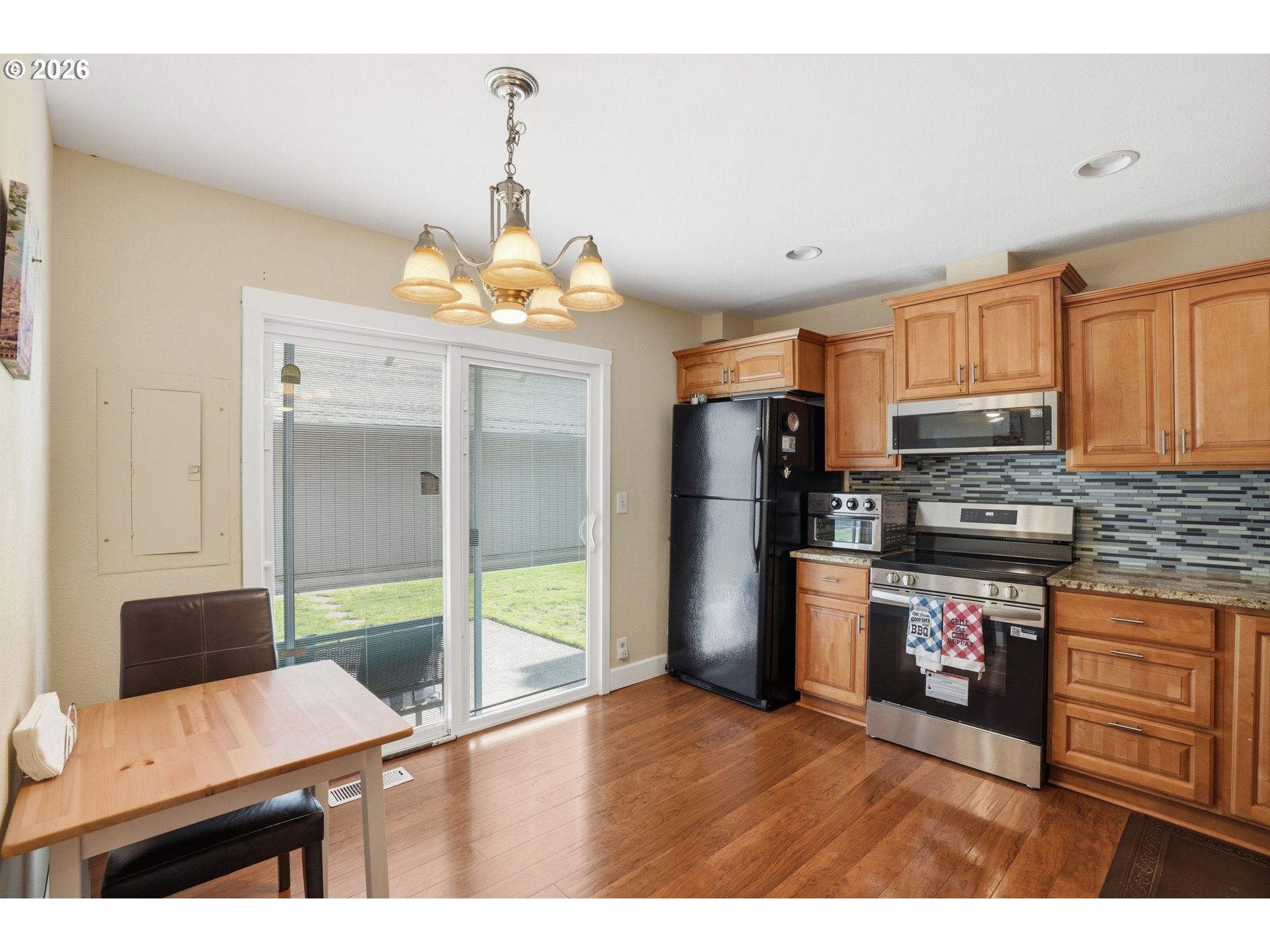 Photo #9: 334572079 Listing: Photo #9