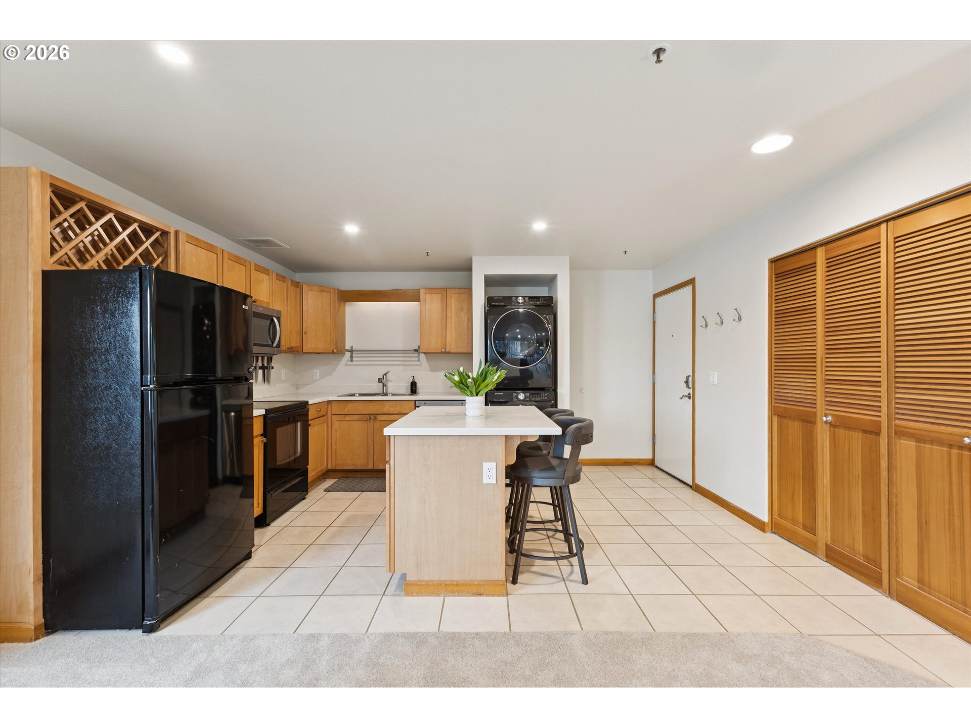 Photo #9: 335073169 Listing: Photo #9