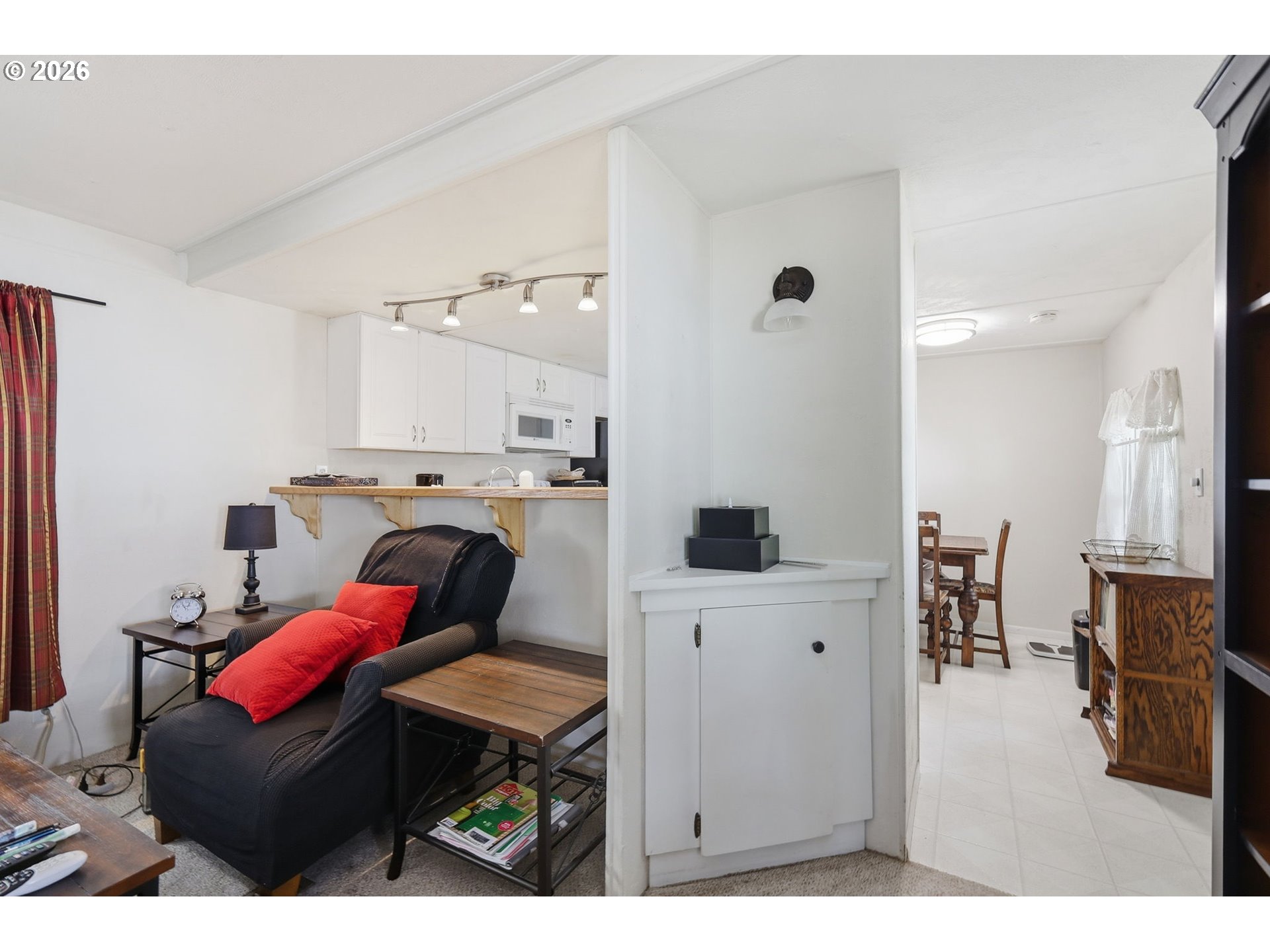 Property photo 10 of 42