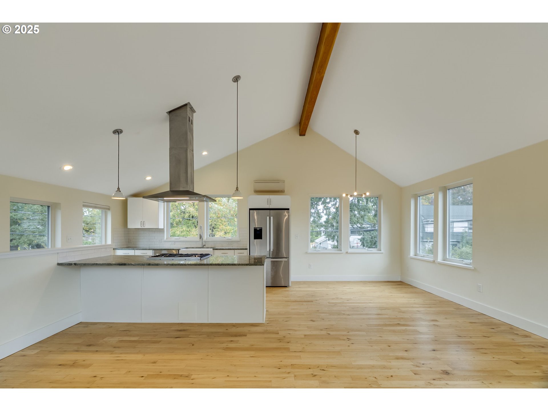 Photo #13: 336509363 Listing: Photo #13