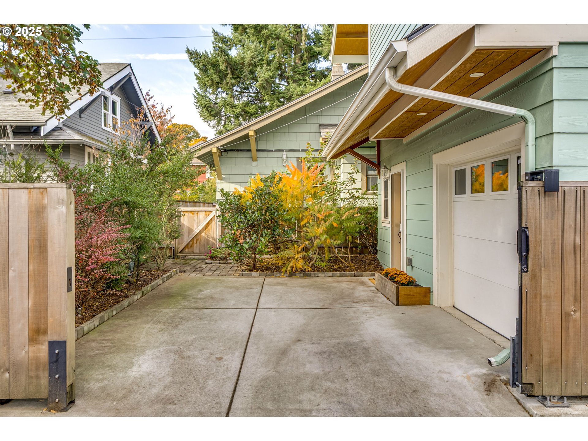 Photo #3: 336509363 Listing: Photo #3