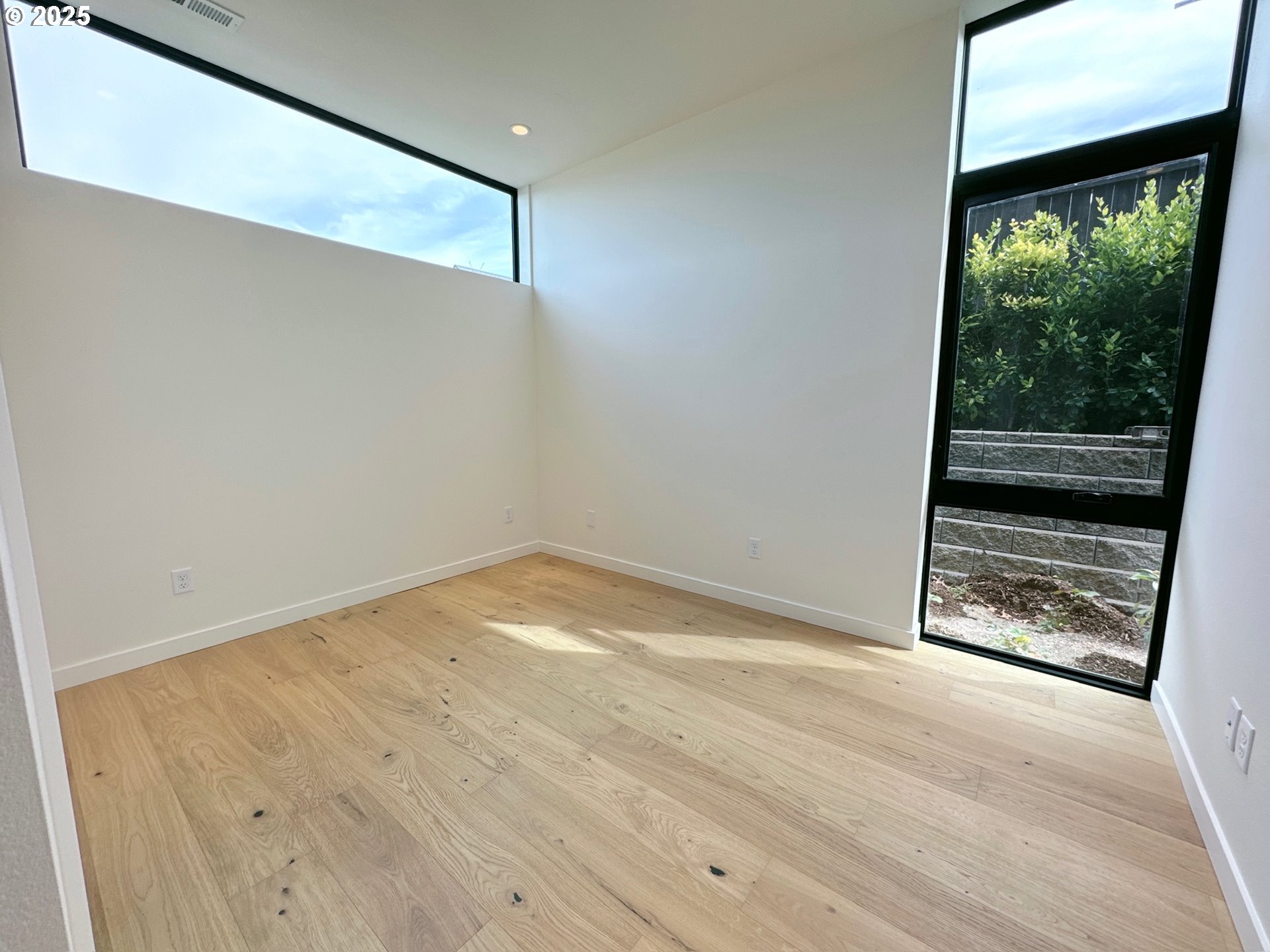 Photo #6: 336524076 Listing: Photo #6