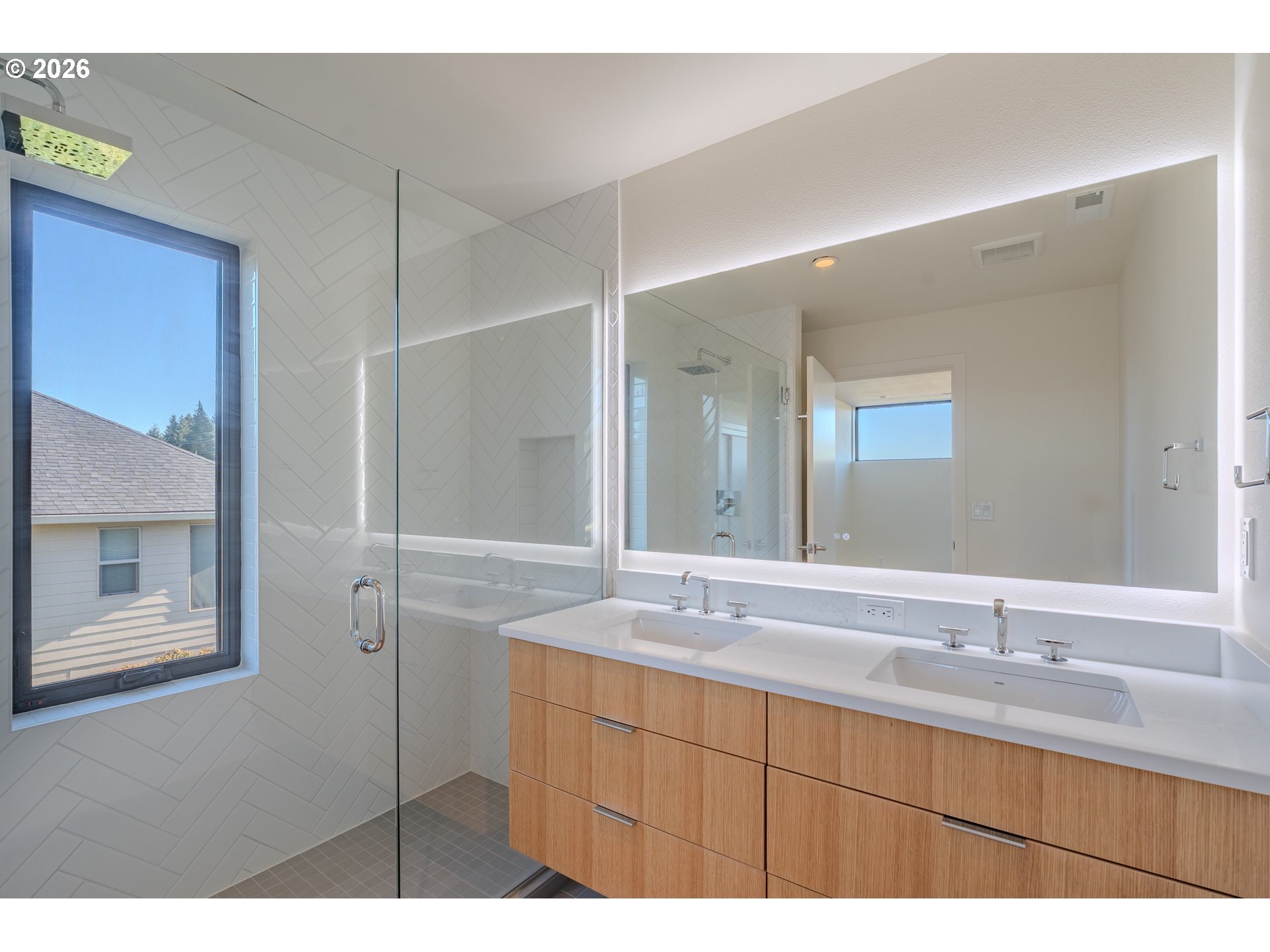 Photo #42: 336524076 Listing: Photo #42