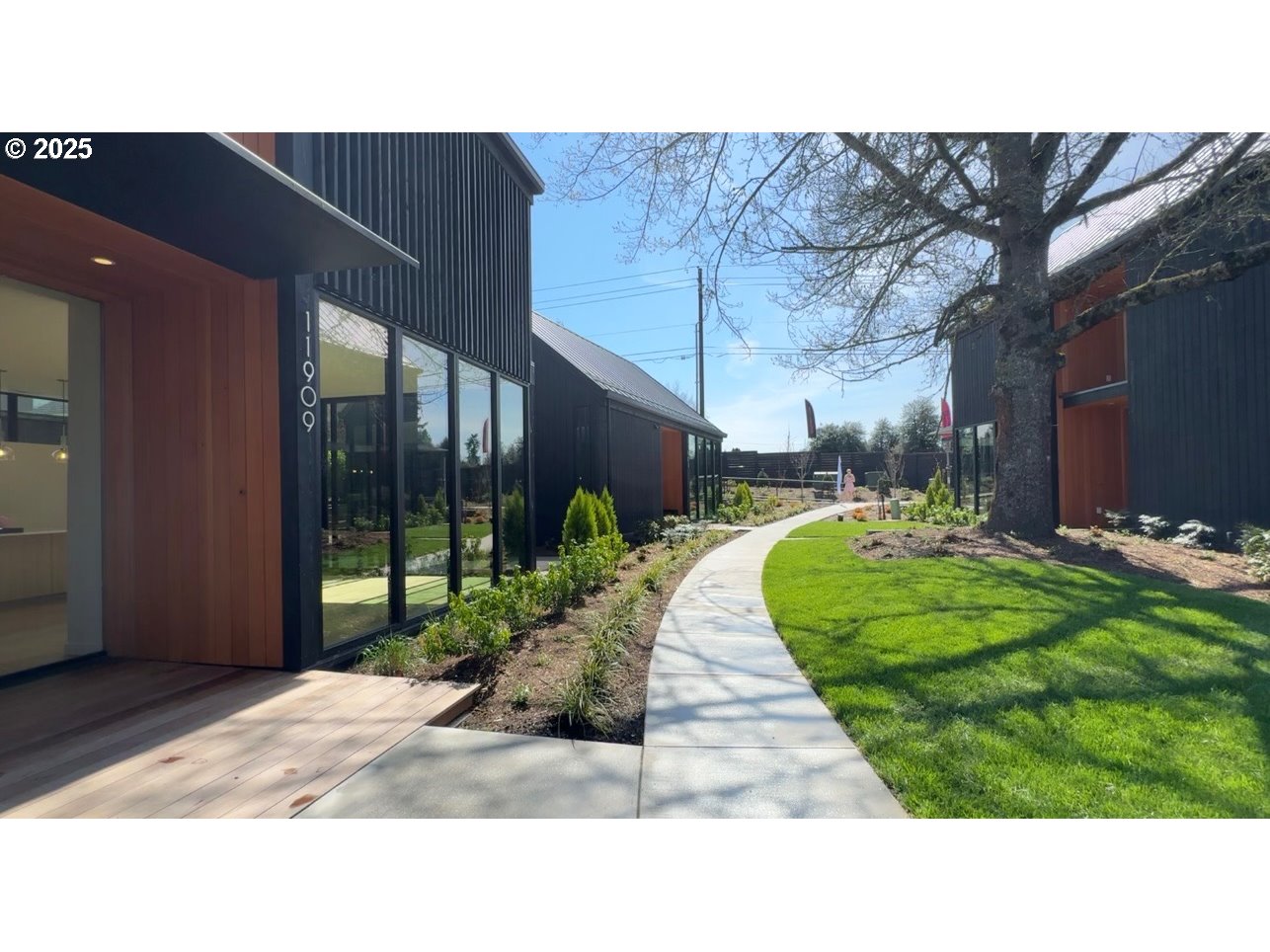 Photo #13: 336524076 Listing: Photo #13