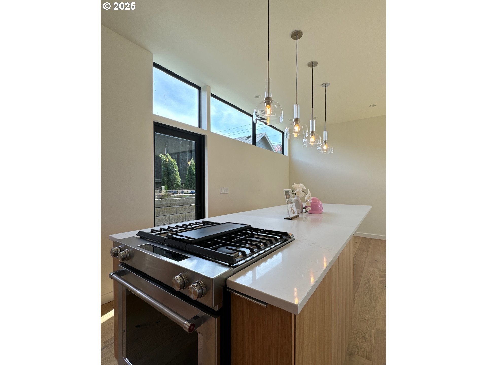 Photo #4: 336524076 Listing: Photo #4