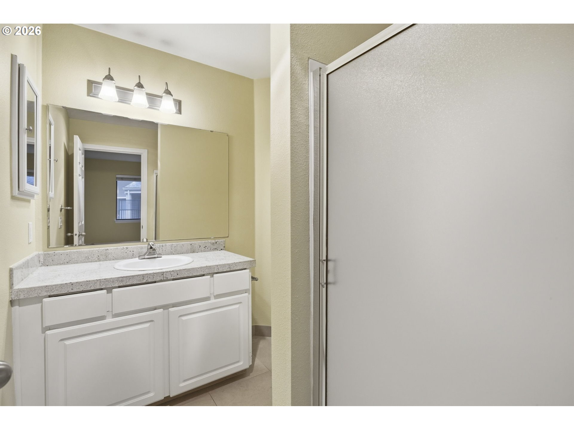 Photo #3: 337014076 Listing: Photo #3