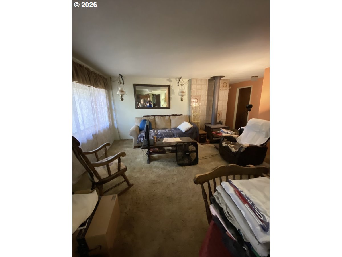 Property photo 4 of 12