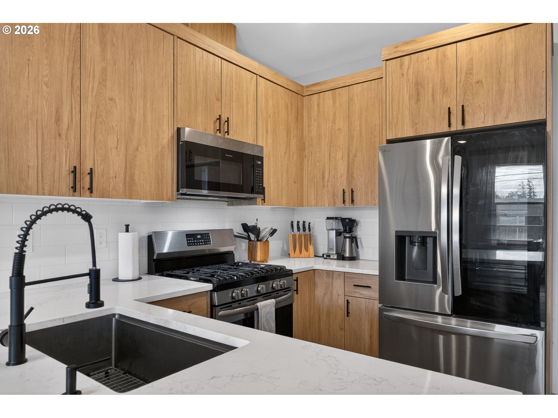 Photo #7: 337882984 Listing: Photo #7