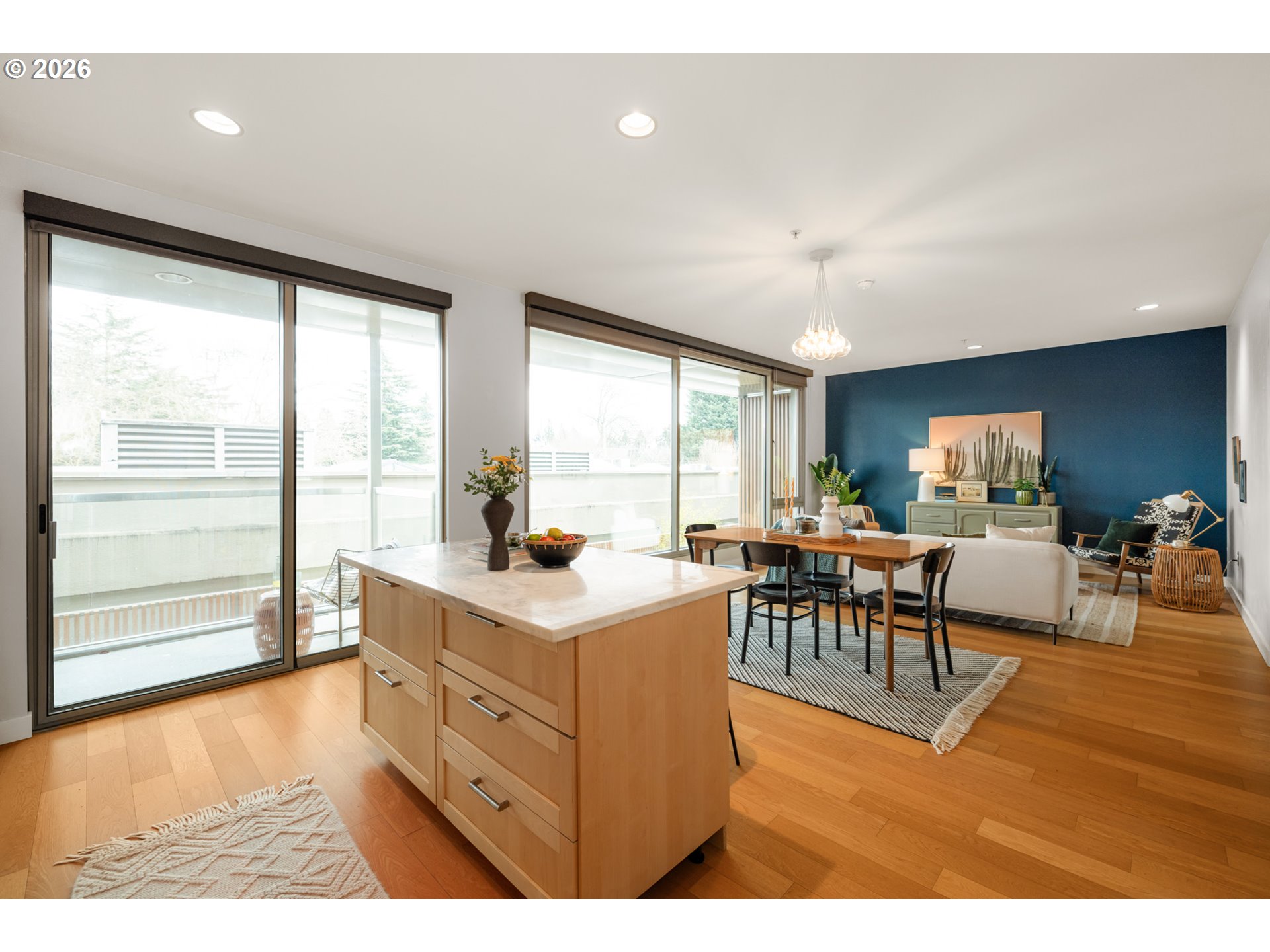 Photo #8: 337924533 Listing: Photo #8