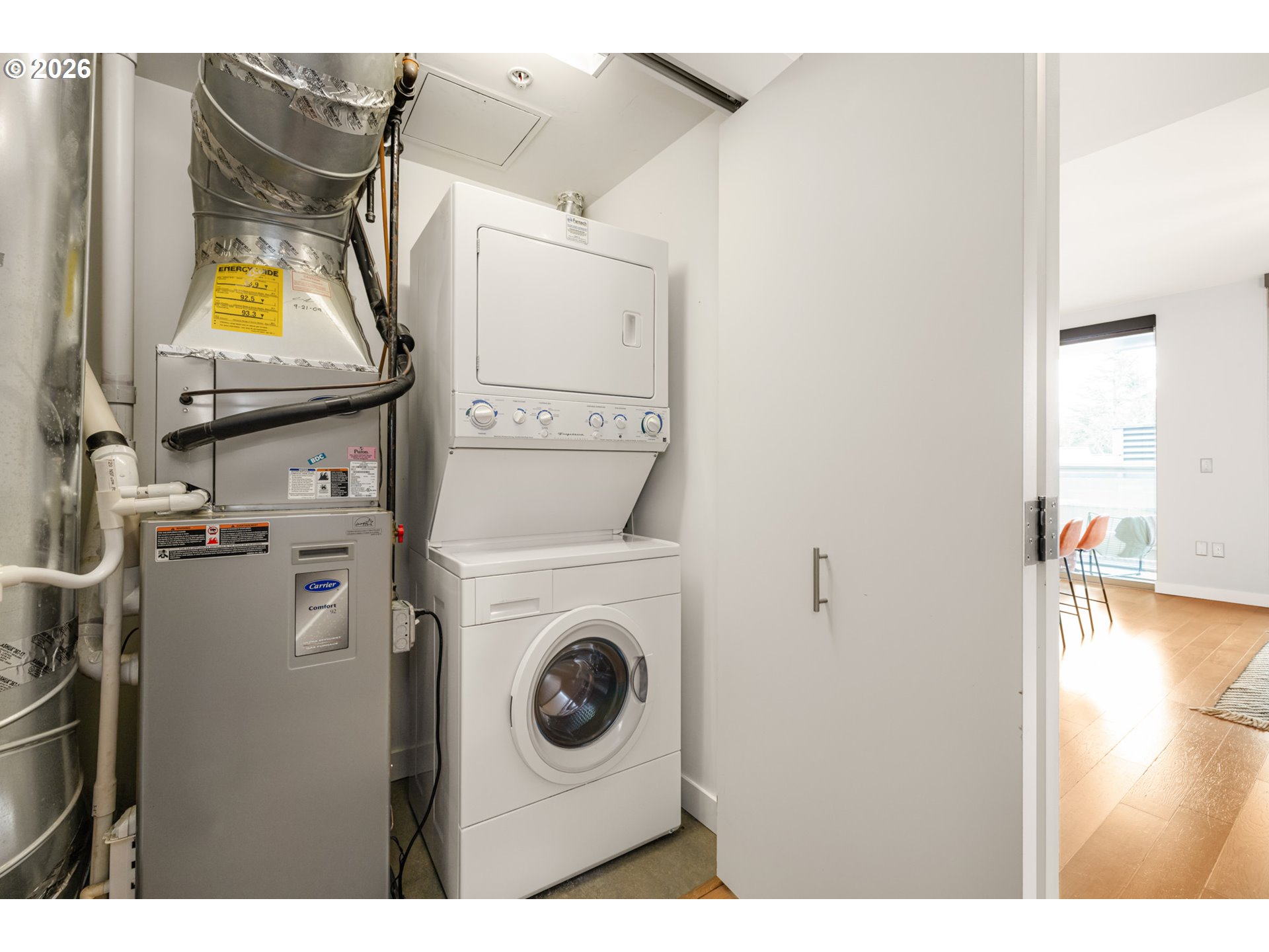 Photo #3: 337924533 Listing: Photo #3