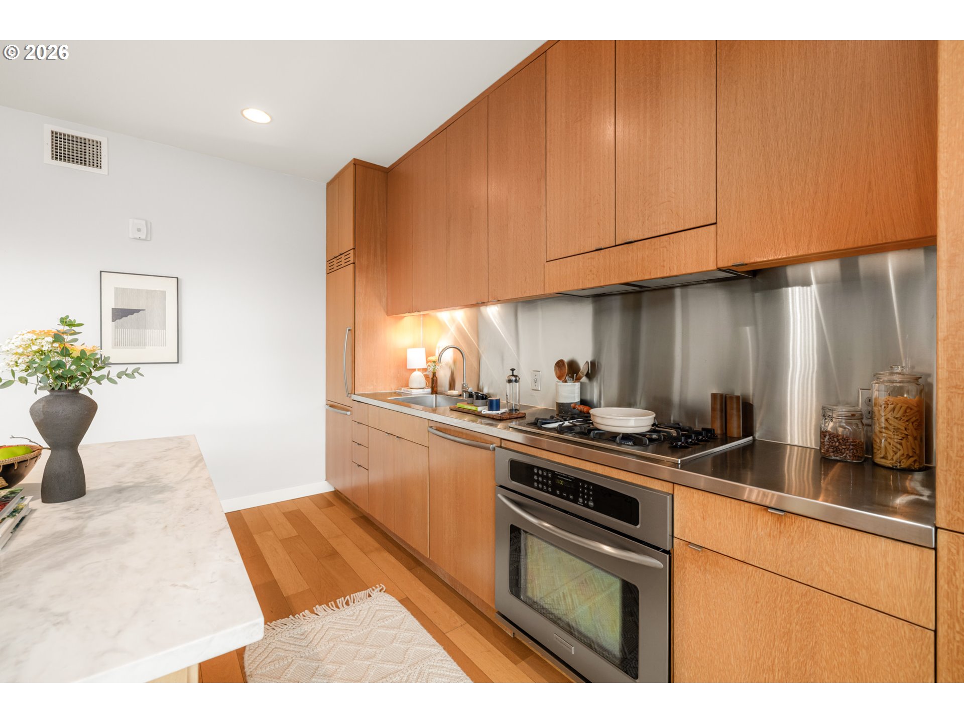 Photo #9: 337924533 Listing: Photo #9