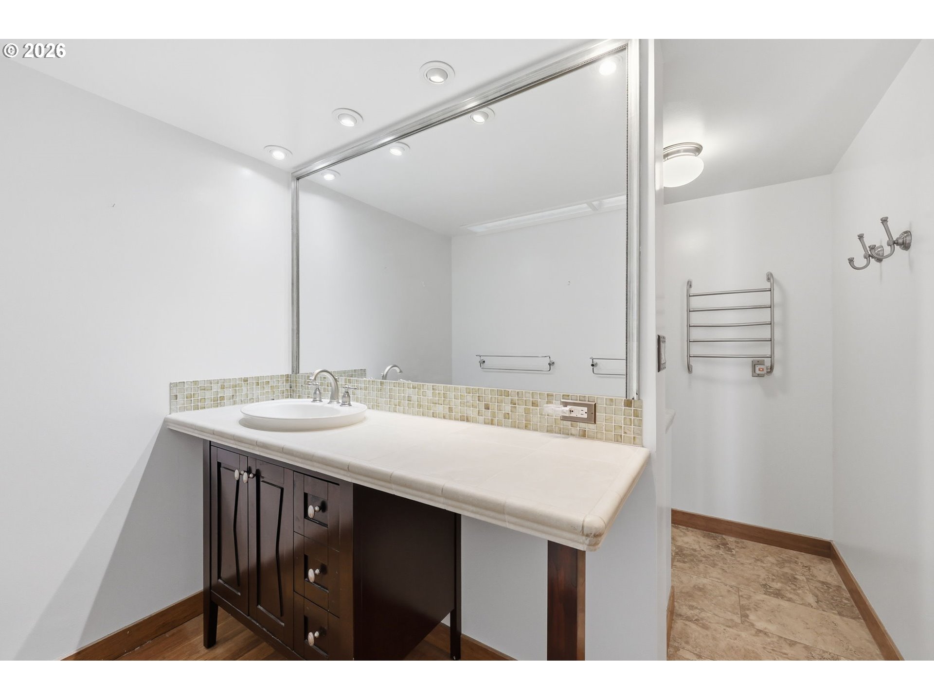 Photo #13: 338163433 Listing: Photo #13